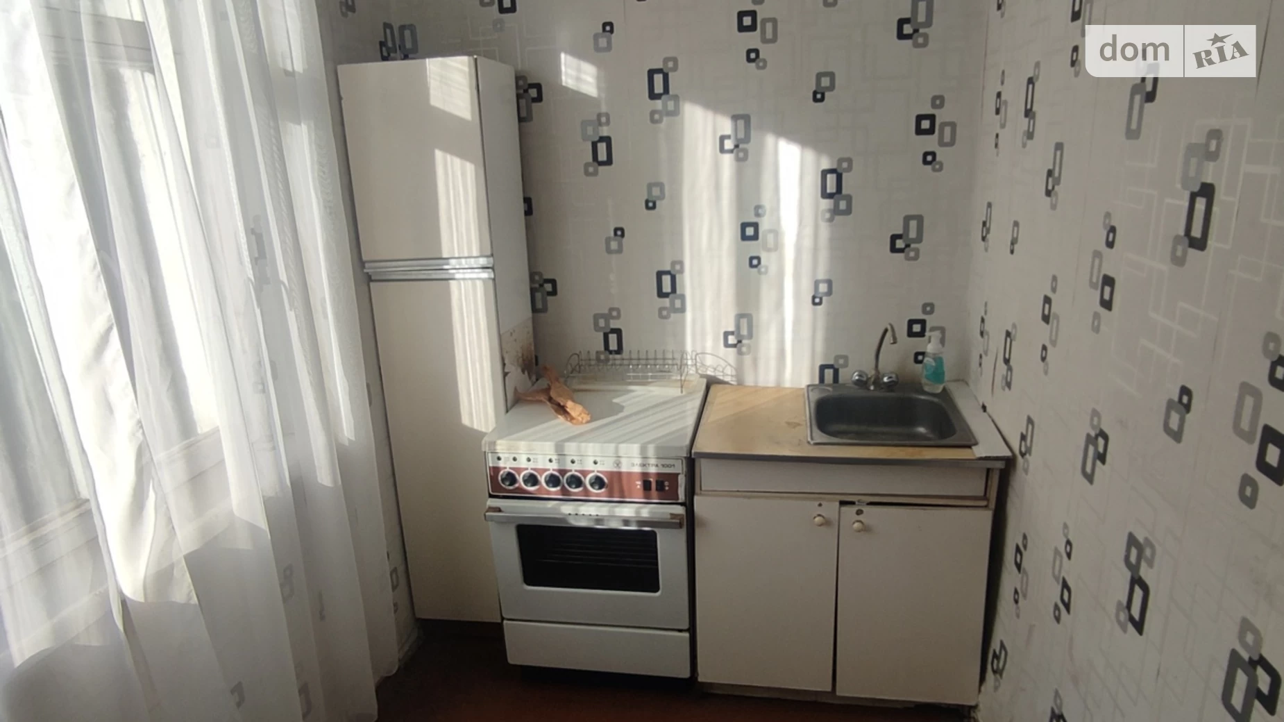 Продается 1-комнатная квартира 34 кв. м в Харькове, ул. Энвера Ахсарова, 17