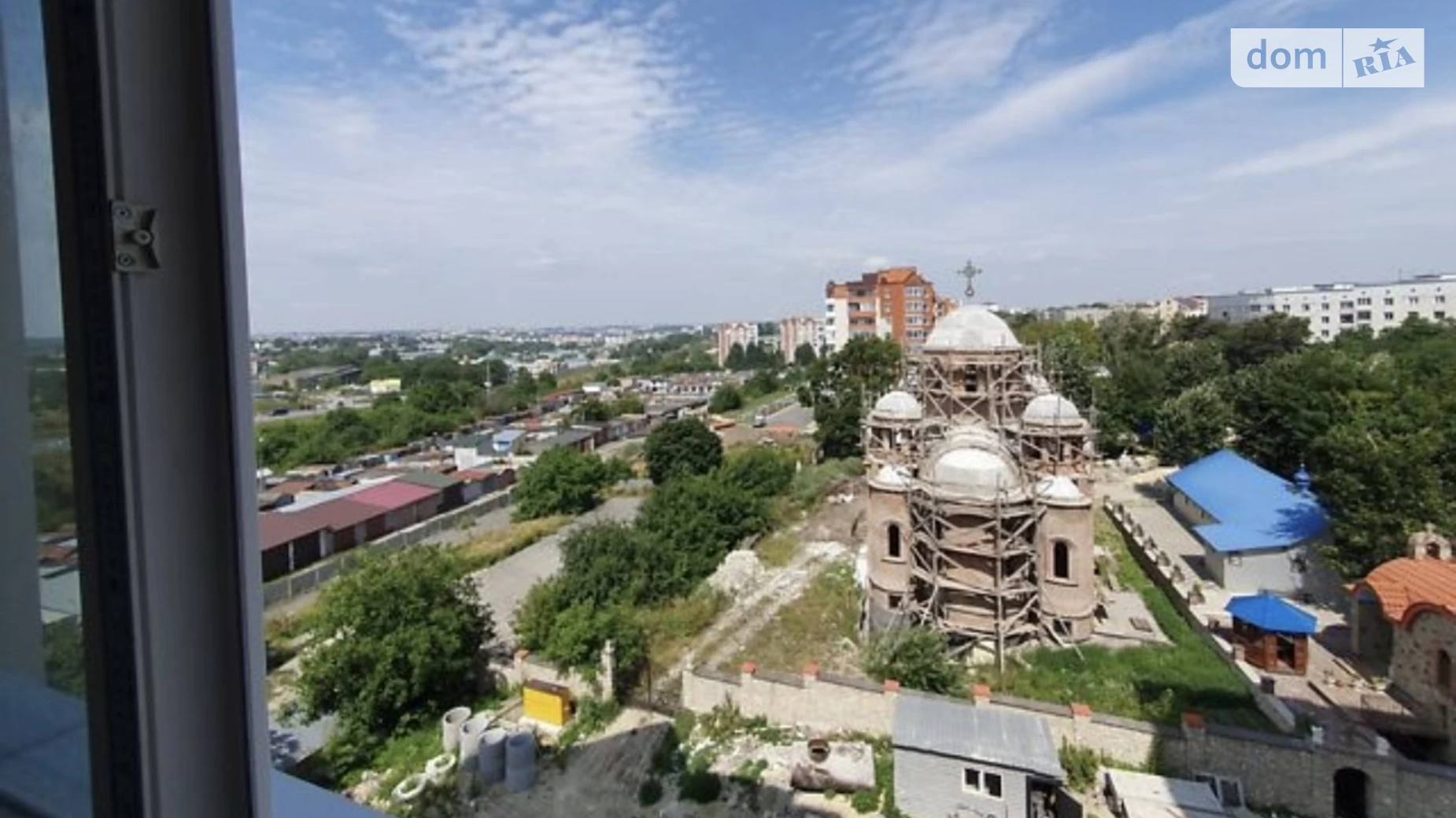 2-кімнатна квартира 67 кв. м у Тернополі, вул. Довженка Олександра