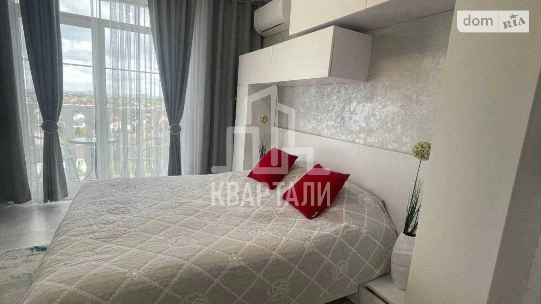 Продается 2-комнатная квартира 60 кв. м в Киеве, ул. Дмитрия Луценко(Крейсера "Аврора"), 6 - фото 2