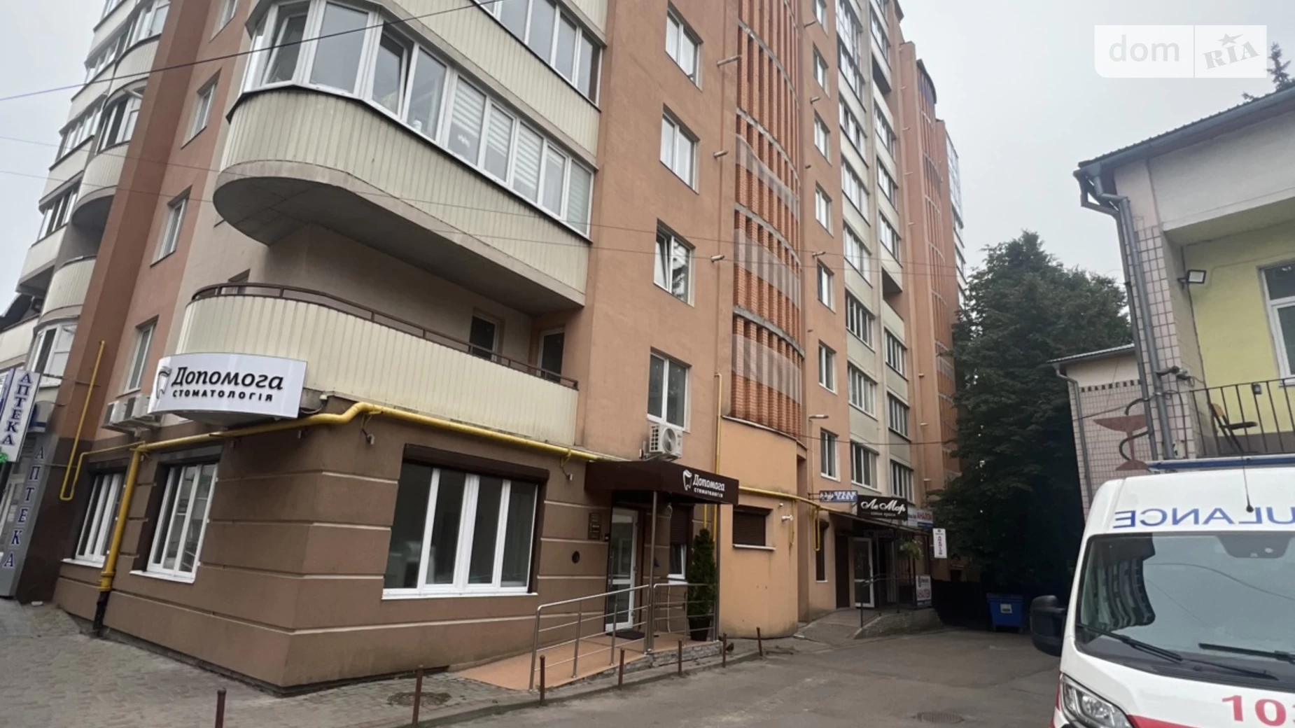 3-кімнатна квартира 95 кв. м у Тернополі, вул. Шпитальна, 6