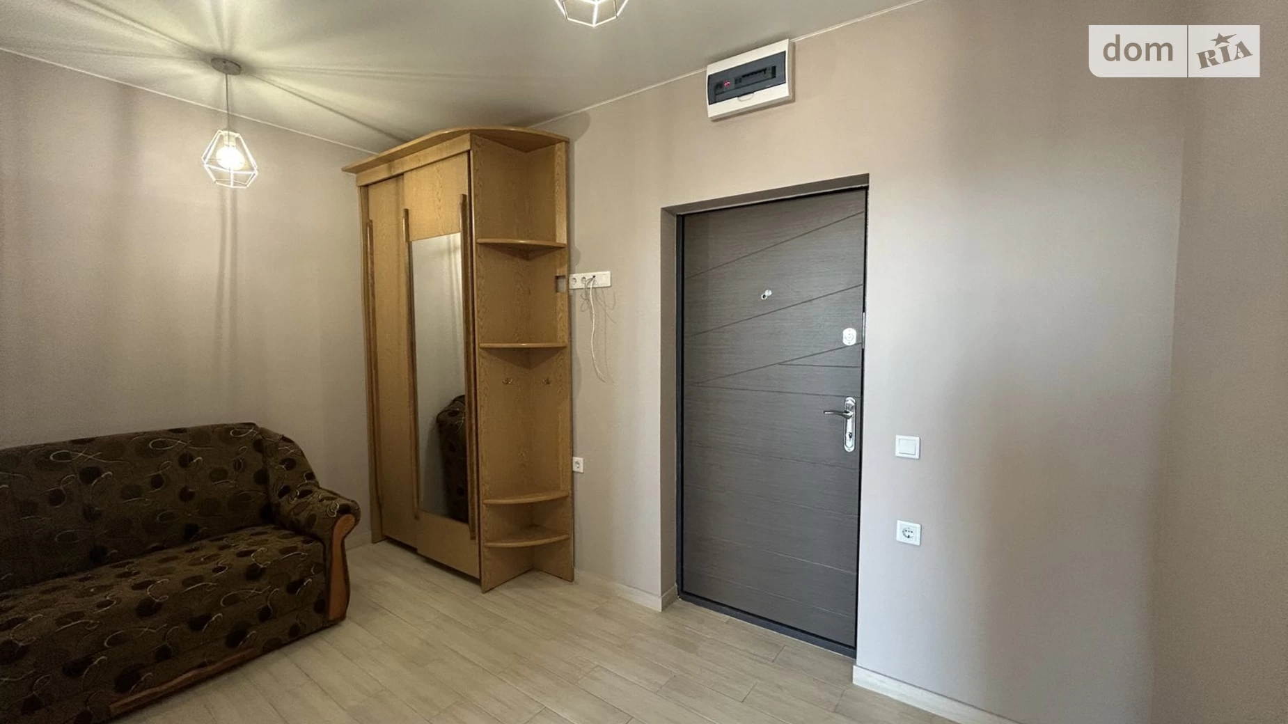 Продается 1-комнатная квартира 39.5 кв. м в Ирпене, ул. Николая Сингаевского(Новооскольская), 2Є