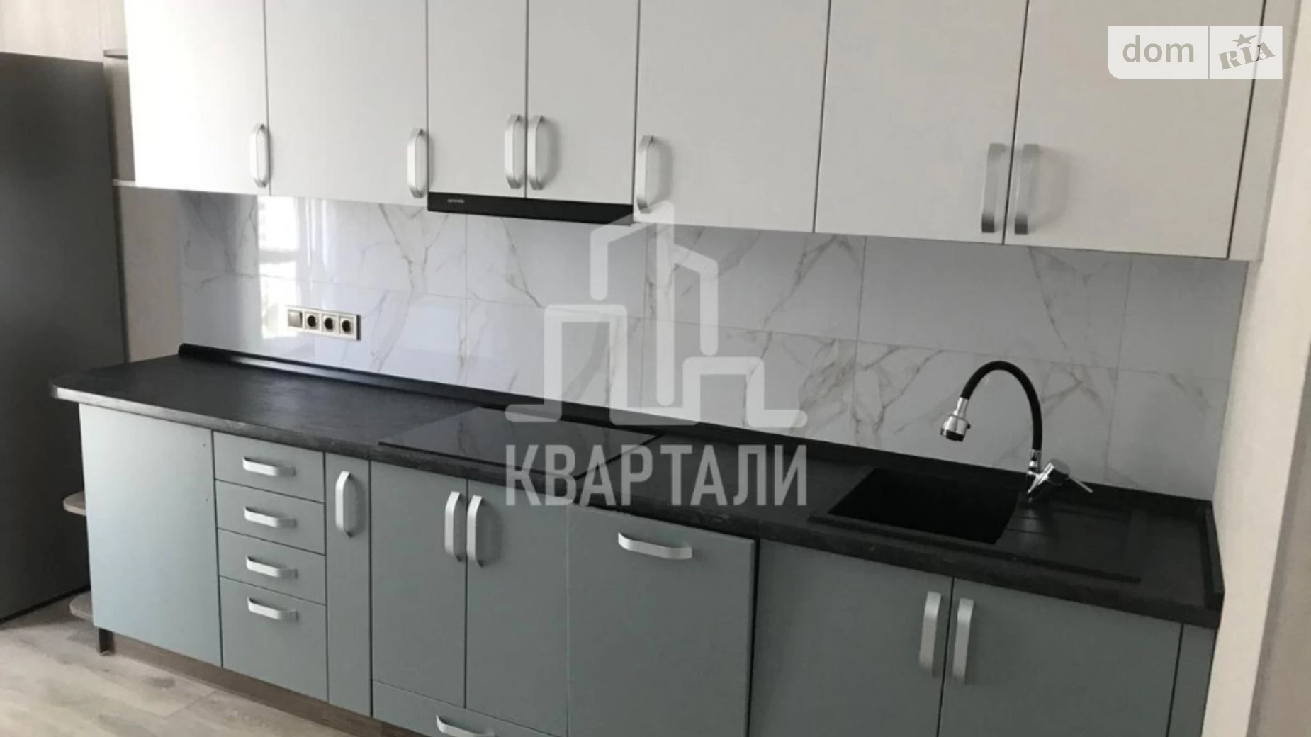 Продається 1-кімнатна квартира 43 кв. м у Києві, просп. Правди, 41Г