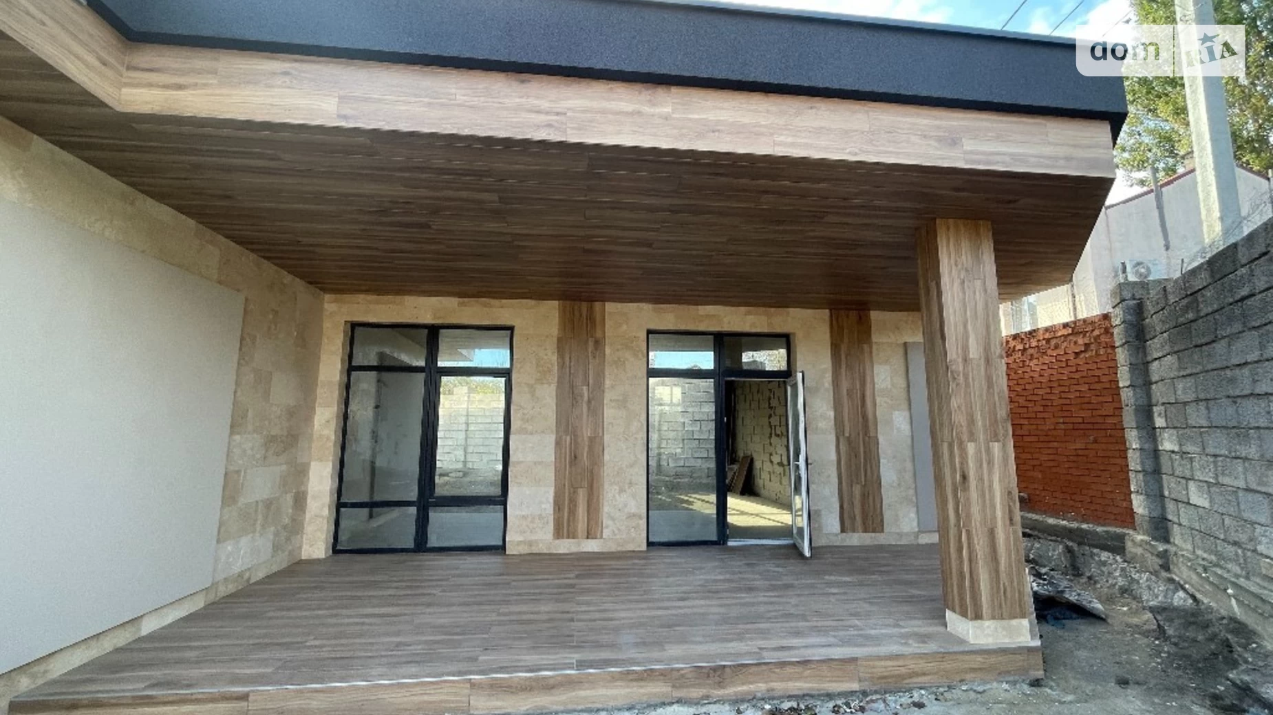 Продается одноэтажный дом 105 кв. м с камином, цена: 124992 $ - фото 2