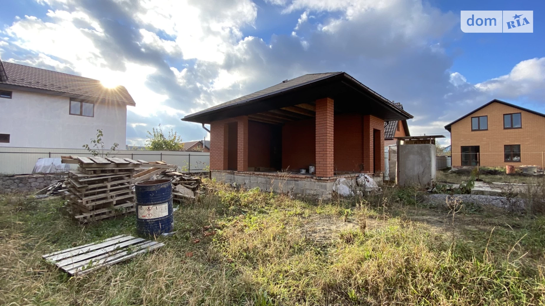 Продается одноэтажный дом 245 кв. м с камином, цена: 105000 $ - фото 4
