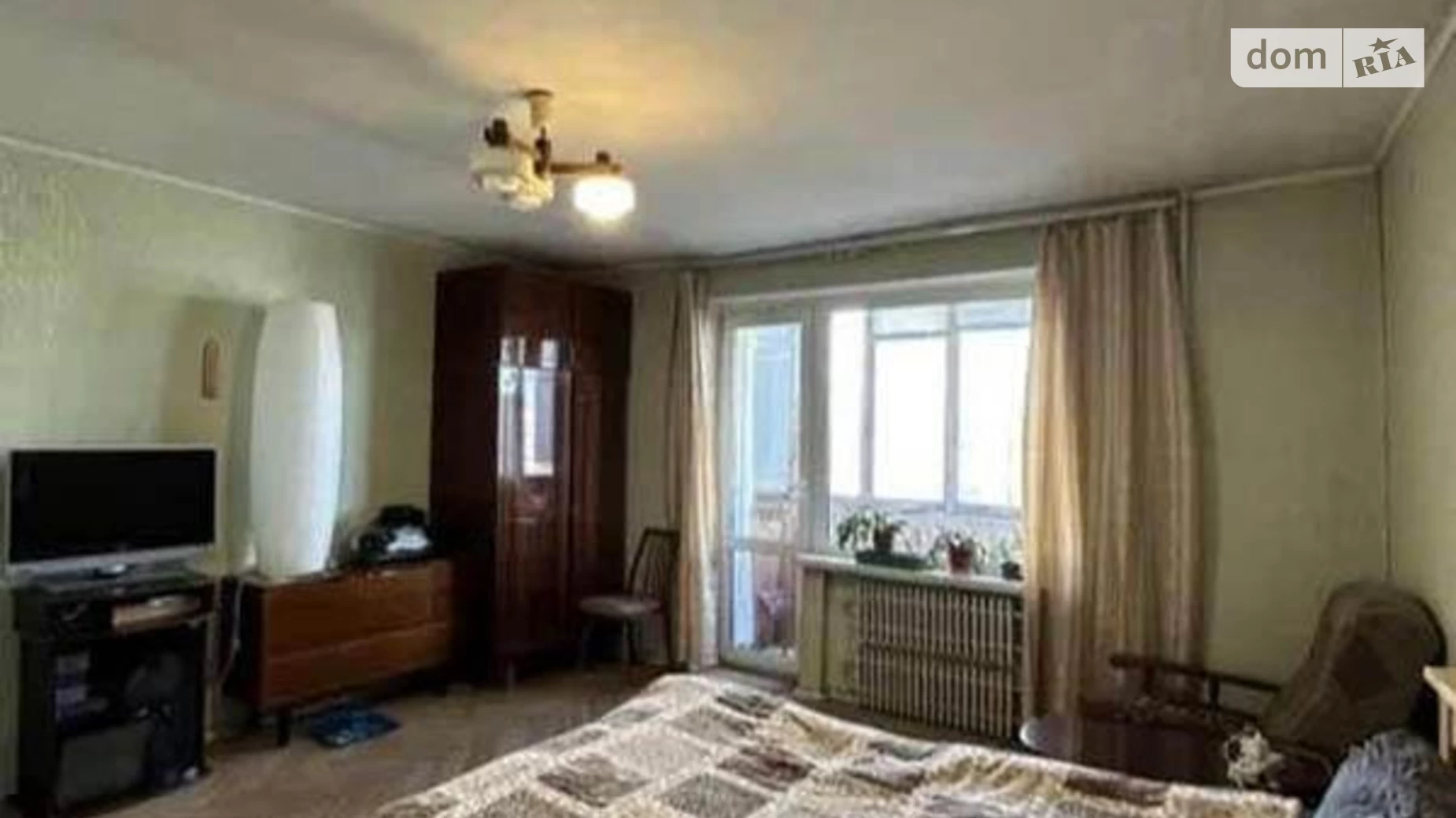 Продается 4-комнатная квартира 82 кв. м в Киеве, просп. Академика Глушкова, 30