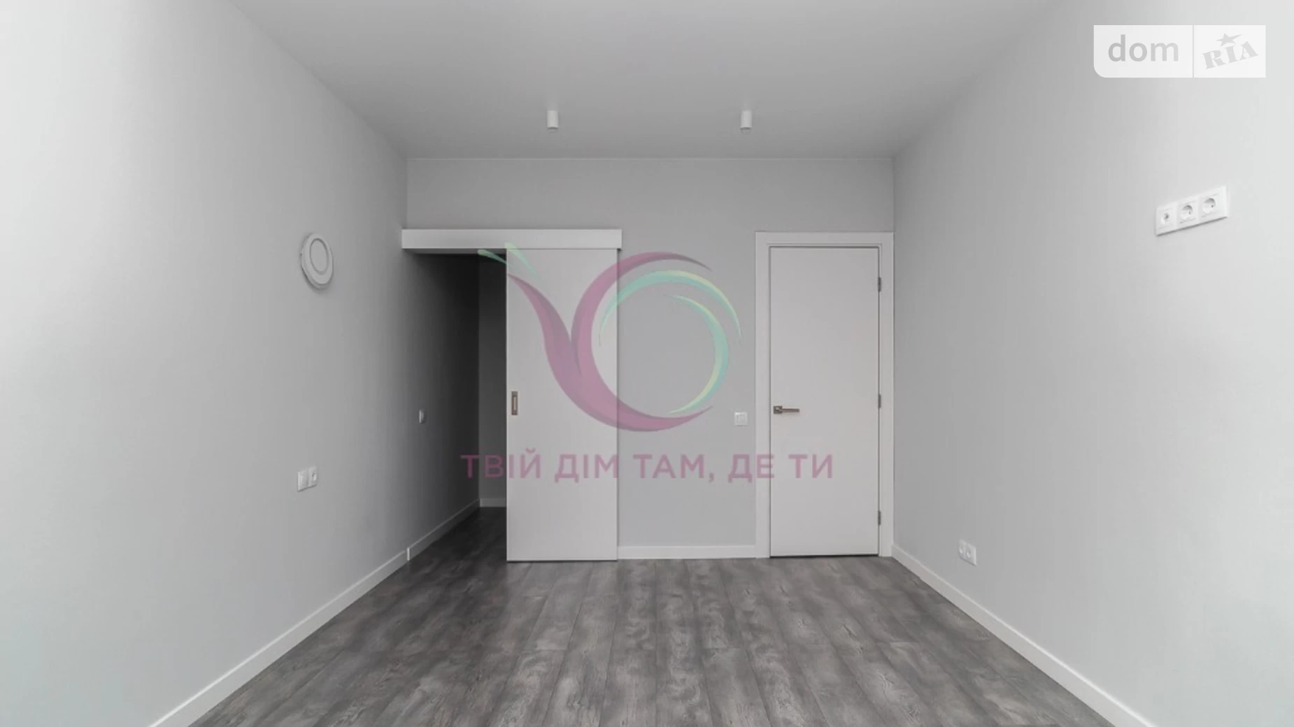 Продається 1-кімнатна квартира 42 кв. м у Угорниках, вул. Героїв Миколаєва(Сєченова)