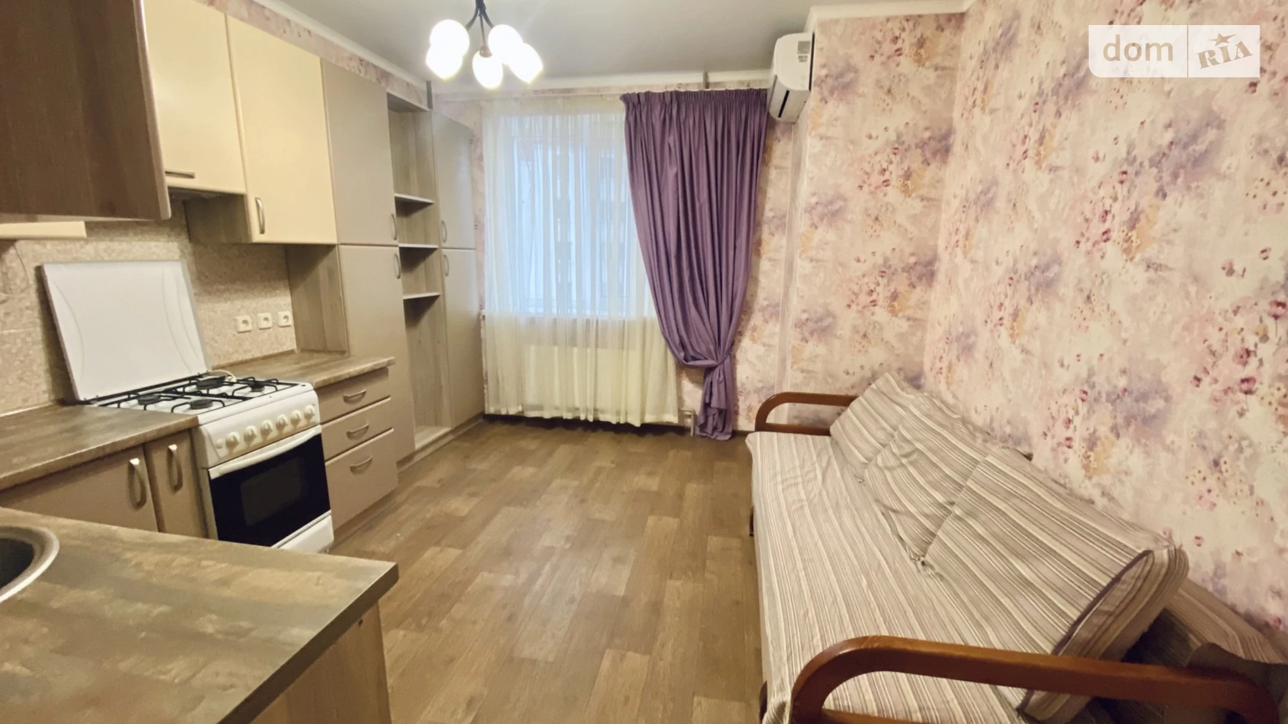 Продается 2-комнатная квартира 64 кв. м в Николаеве, ул. Архитектора Старова, 14Б