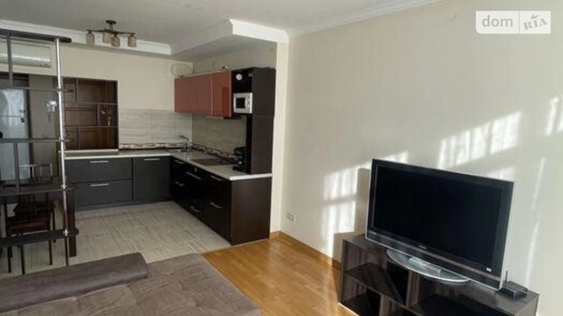 Продается 1-комнатная квартира 60 кв. м в Киеве, ул. Дегтяревская, 25А - фото 3