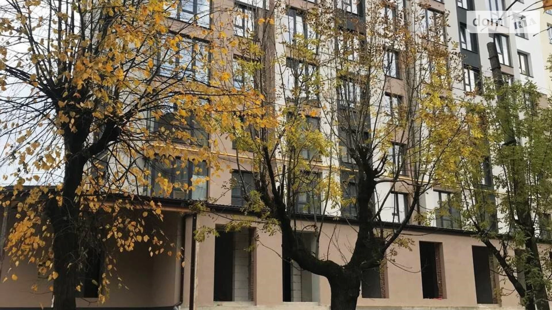 Продается 1-комнатная квартира 39 кв. м в Ивано-Франковске, ул. Вячеслава Черновола, 155