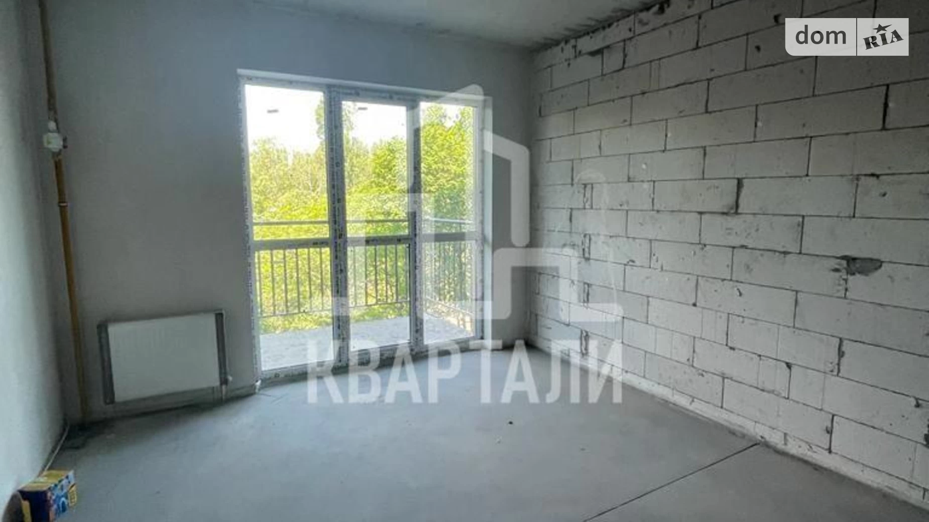 Продается 1-комнатная квартира 41 кв. м в Киеве, ул. Метрологическая, 107