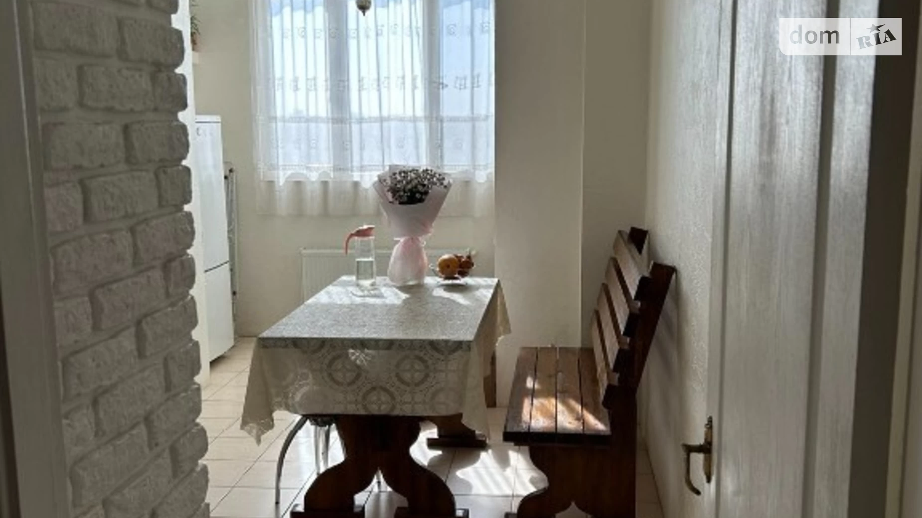 Продается 2-комнатная квартира 53 кв. м в Одессе, ул. Михаила Грушевского, 39