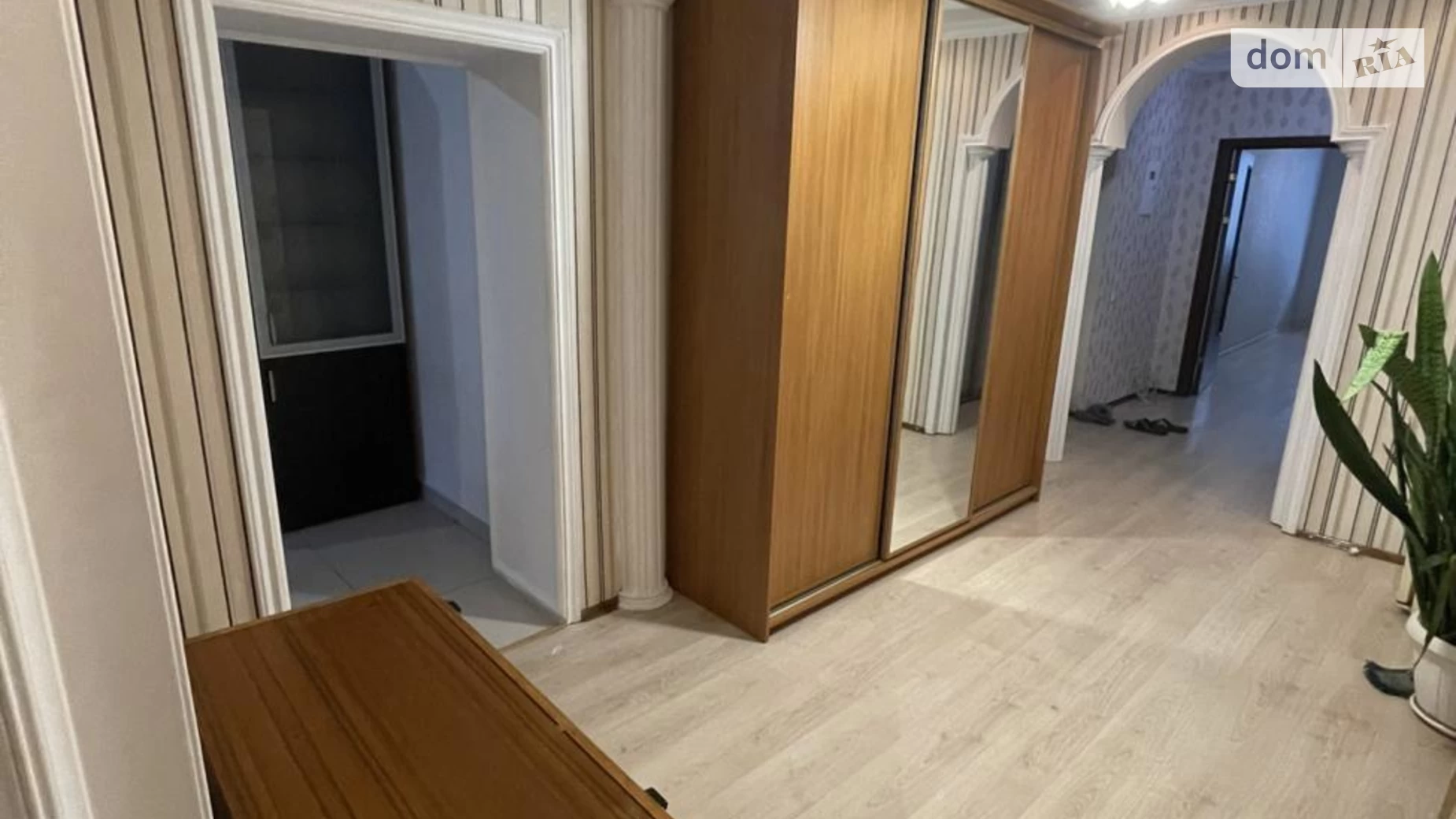 Продается 2-комнатная квартира 68 кв. м в Хмельницком, ул. Черновола Вячеслава