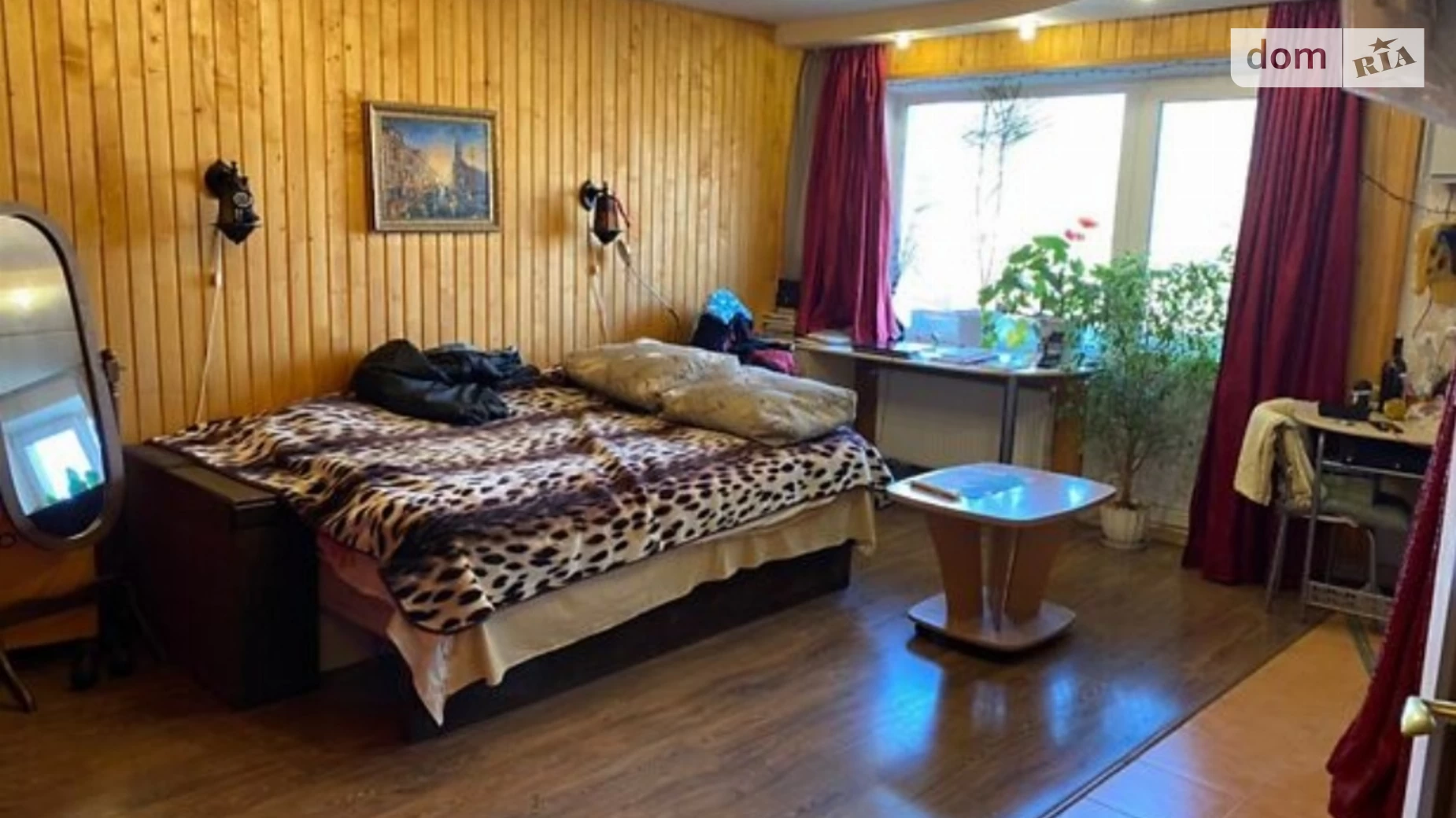 Продається 1-кімнатна квартира 33 кв. м у Дніпрі, просп. Хмельницького Богдана, 67