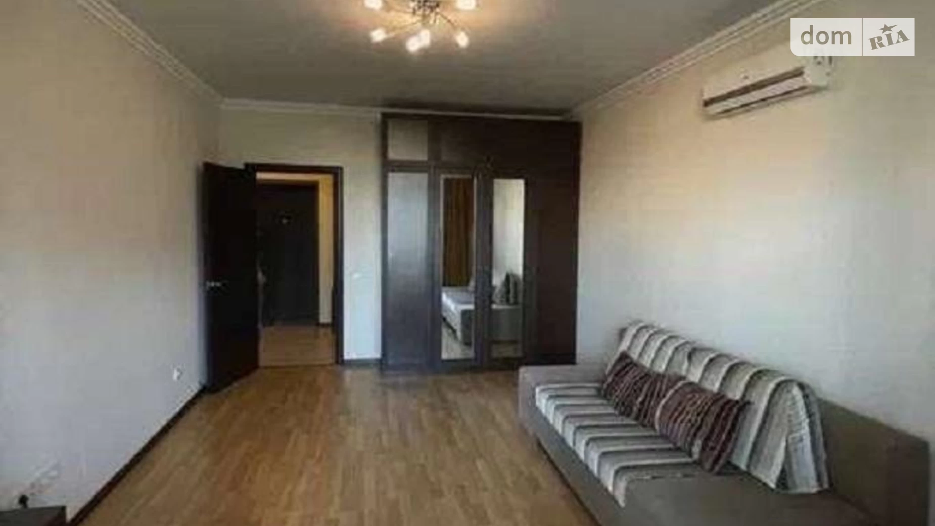 Продается 1-комнатная квартира 48 кв. м в Киеве, ул. Авиаконструктора Игоря Сикорского(Танковая), 1 - фото 2