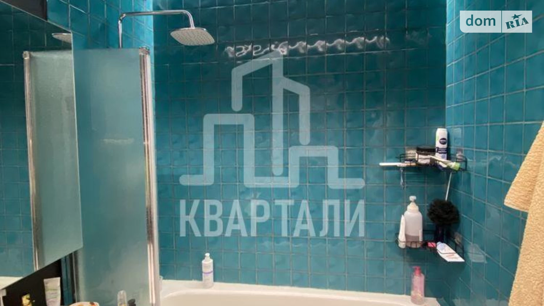 Продається 3-кімнатна квартира 75 кв. м у Києві, просп. Червоної Калини(Маяковського Володимира), 17В