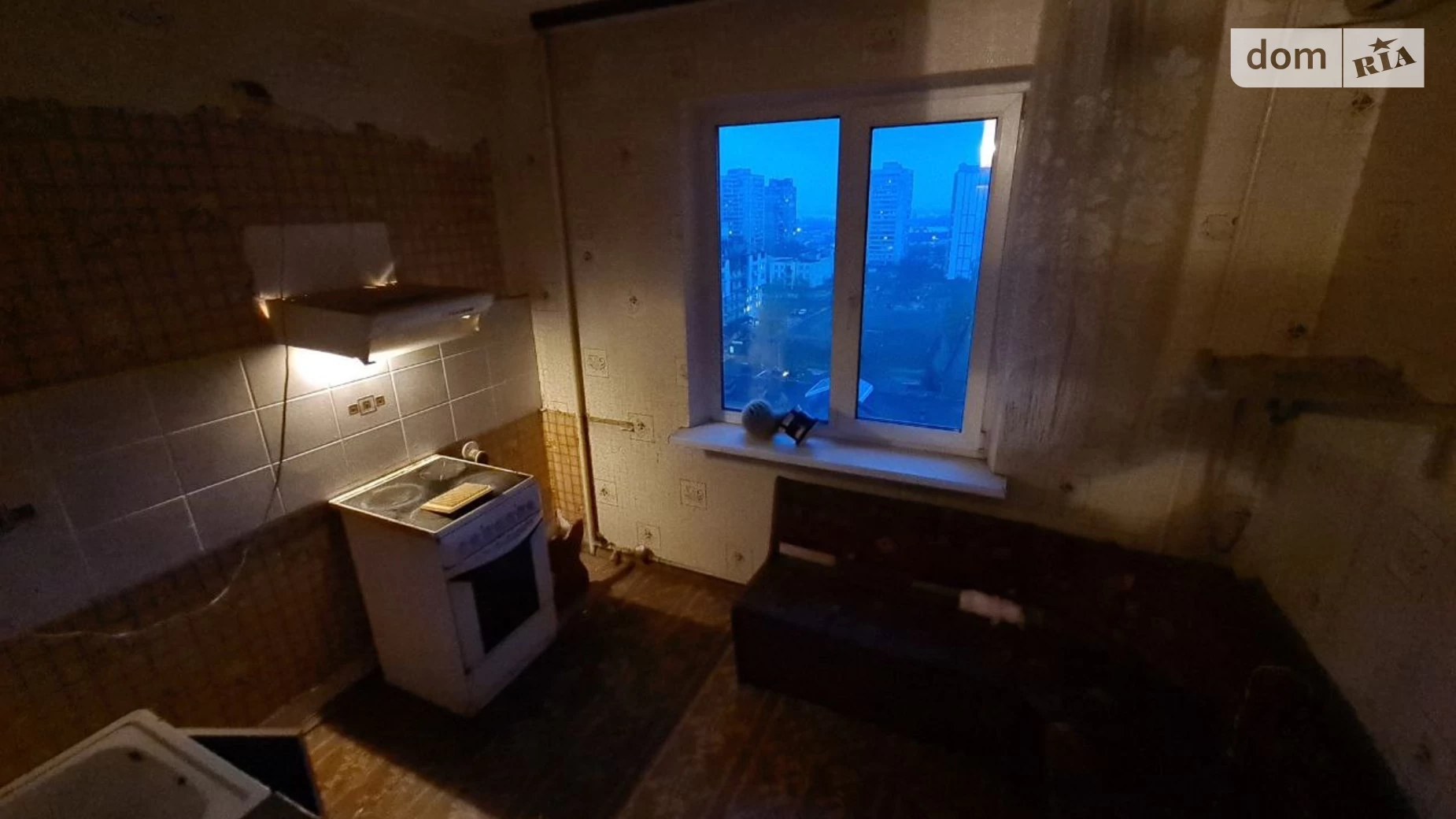 Продается 2-комнатная квартира 56.2 кв. м в Киеве, ул. Александра Мишуги, 3