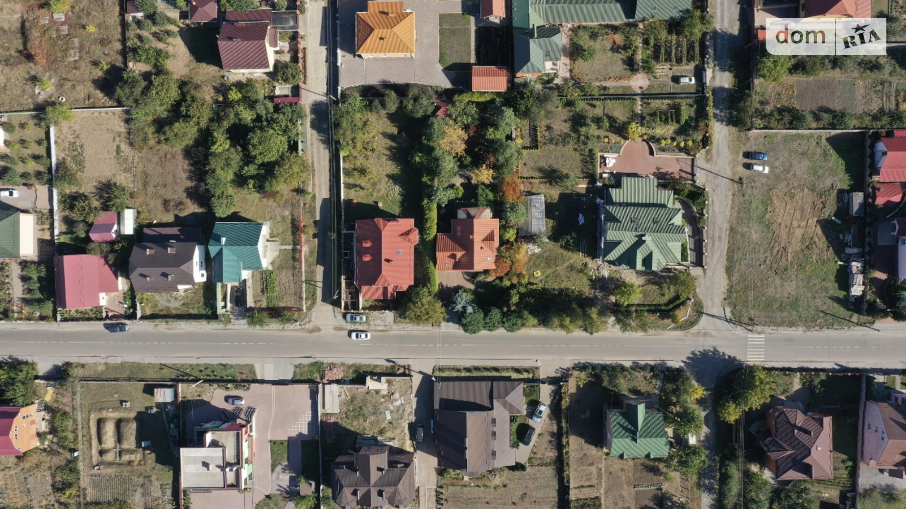Продается дом на 3 этажа 175 кв. м с подвалом, цена: 250000 $ - фото 2