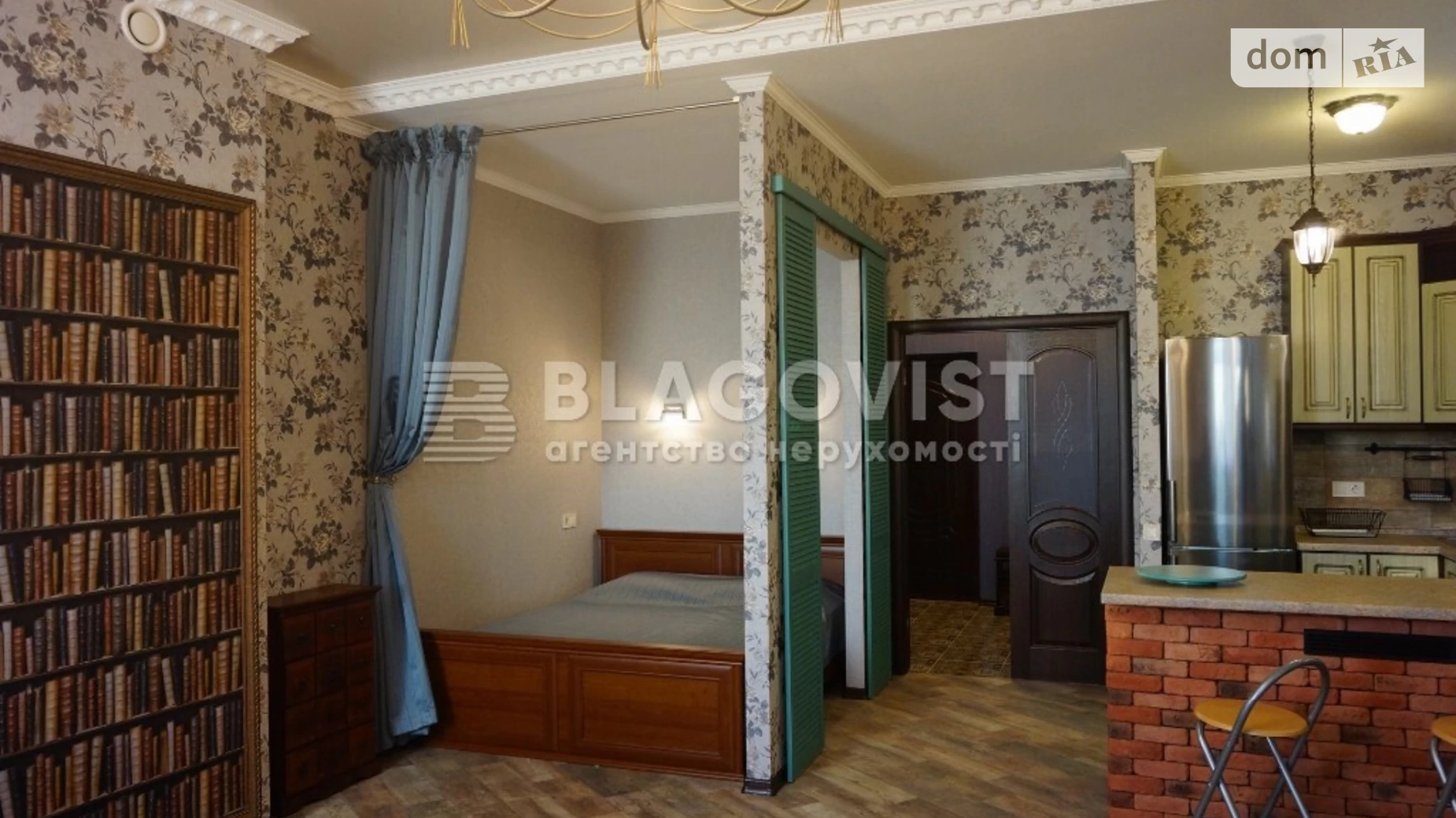 Продается 1-комнатная квартира 53 кв. м в Киеве, ул. Жилянская, 118
