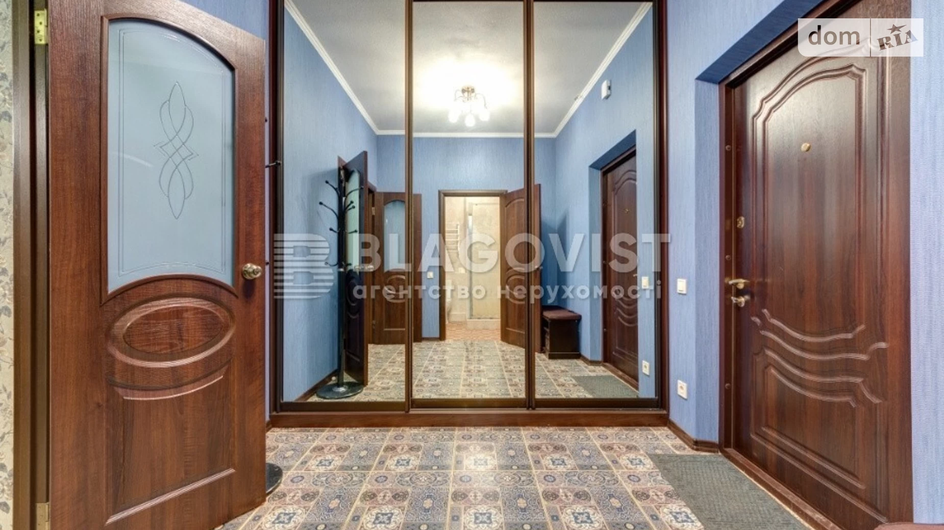 Продается 1-комнатная квартира 53 кв. м в Киеве, ул. Жилянская, 118
