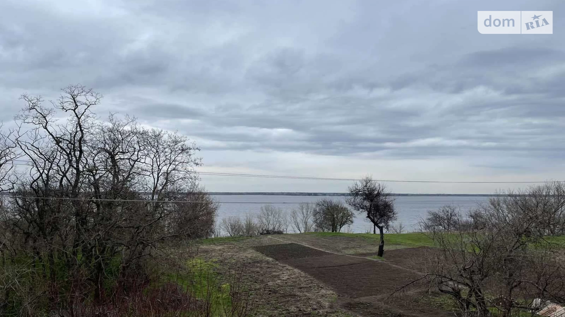 Продається будинок 2 поверховий 260 кв. м з балконом, вул. Лісопильна