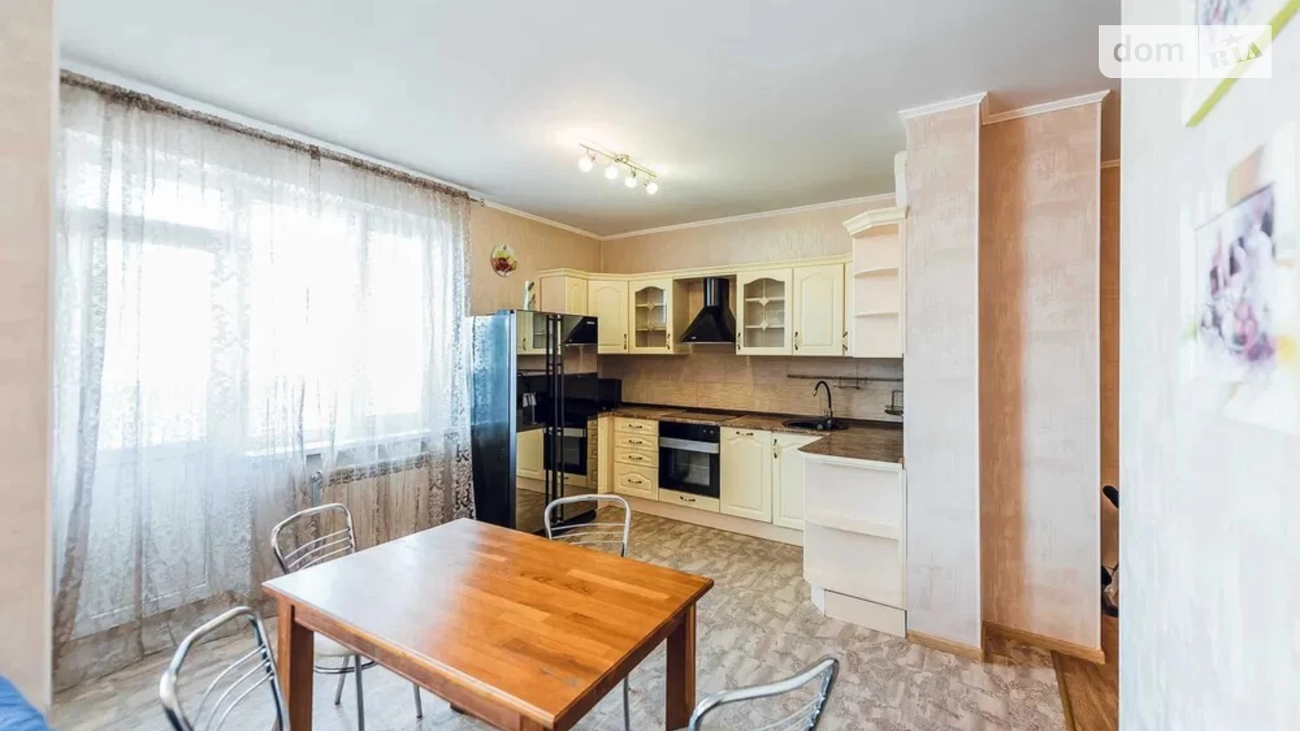 Продается 3-комнатная квартира 116 кв. м в Киеве, ул. Урловская, 11А - фото 2