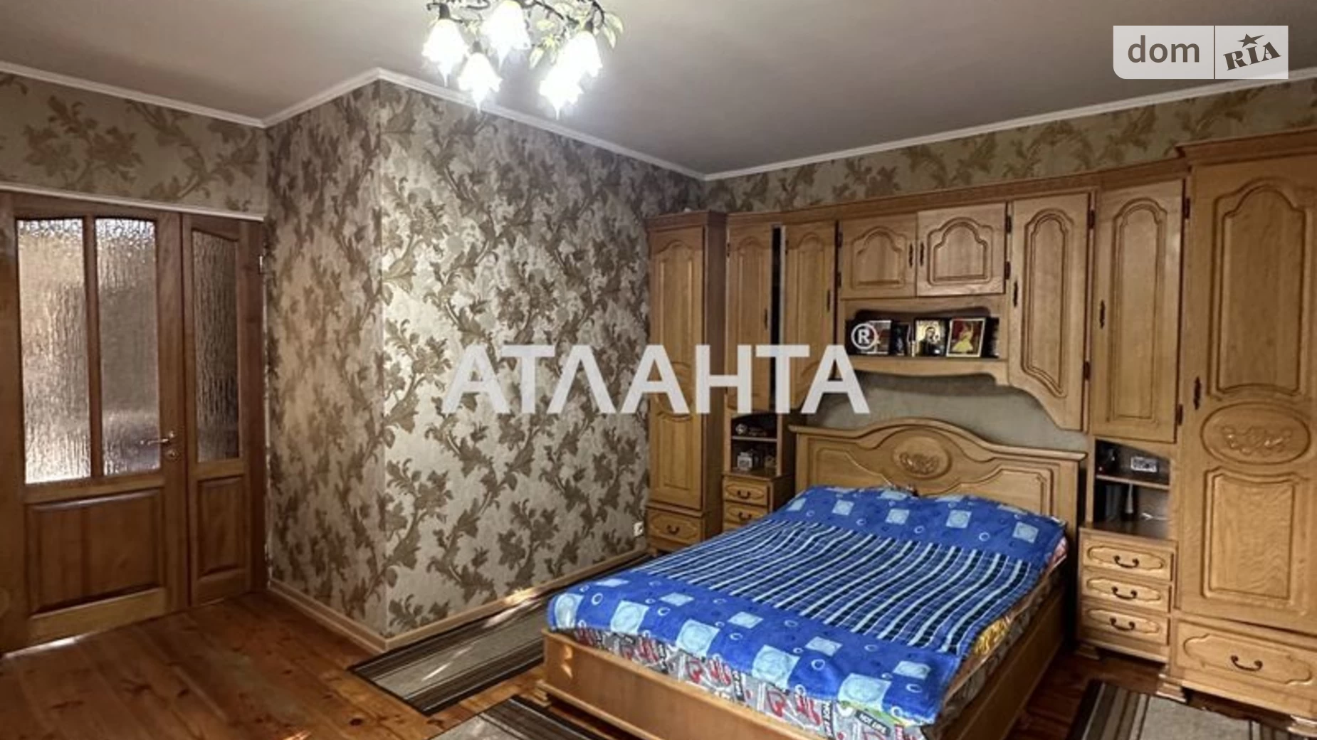 Продается 1-комнатная квартира 49 кв. м в Одессе, ул. Тополевая