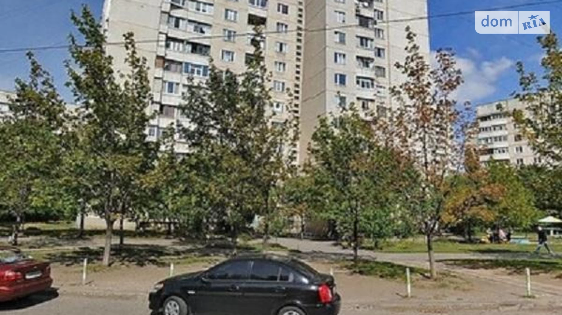 Продается 1-комнатная квартира 37 кв. м в Харькове, ул. Дружбы Народов
