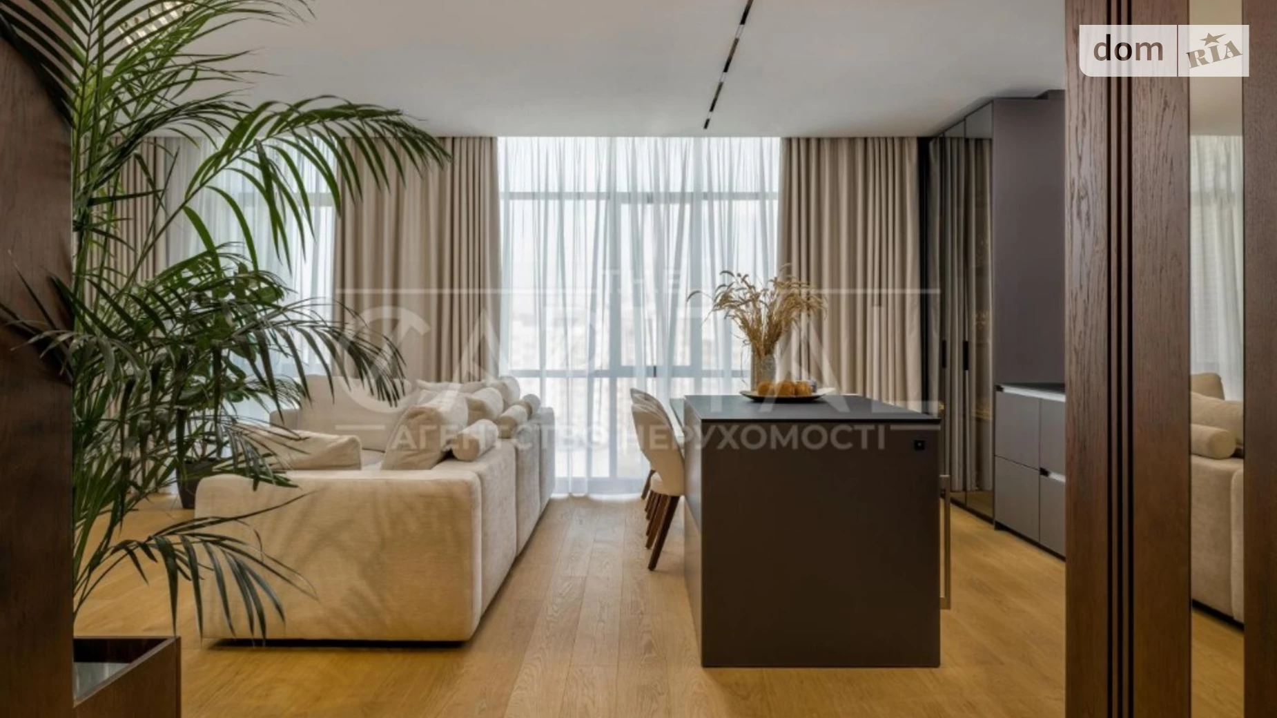 Продается 3-комнатная квартира 120 кв. м в Киеве, ул. Демеевская