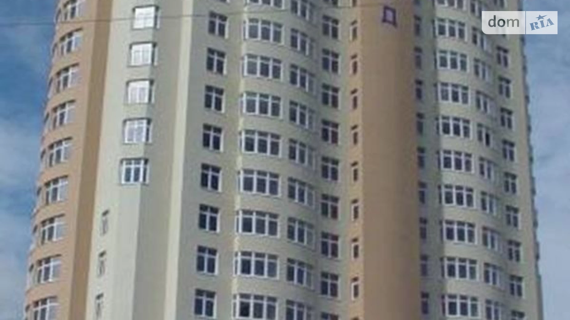 Продається 3-кімнатна квартира 105 кв. м у Києві, вул. Драгоманова, 40Ж