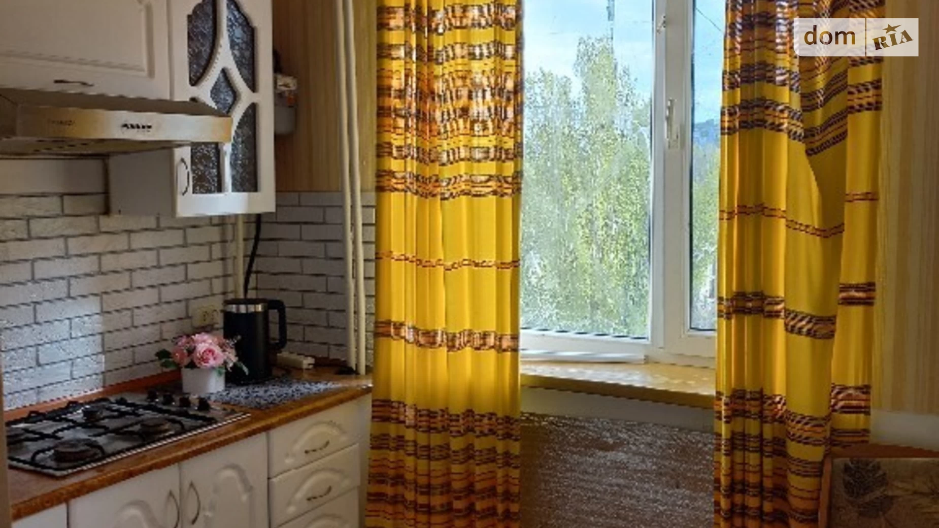 Продается 1-комнатная квартира 29.4 кв. м в Одессе, ул. Махачкалинская
