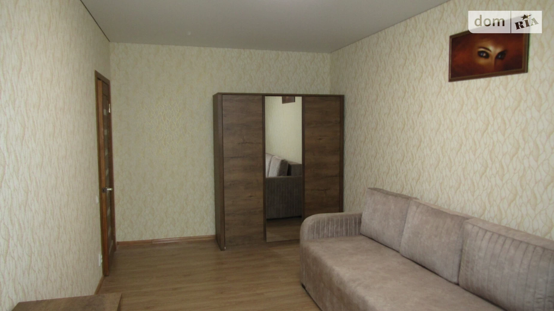 Продається 1-кімнатна квартира 47 кв. м у Зарванцях