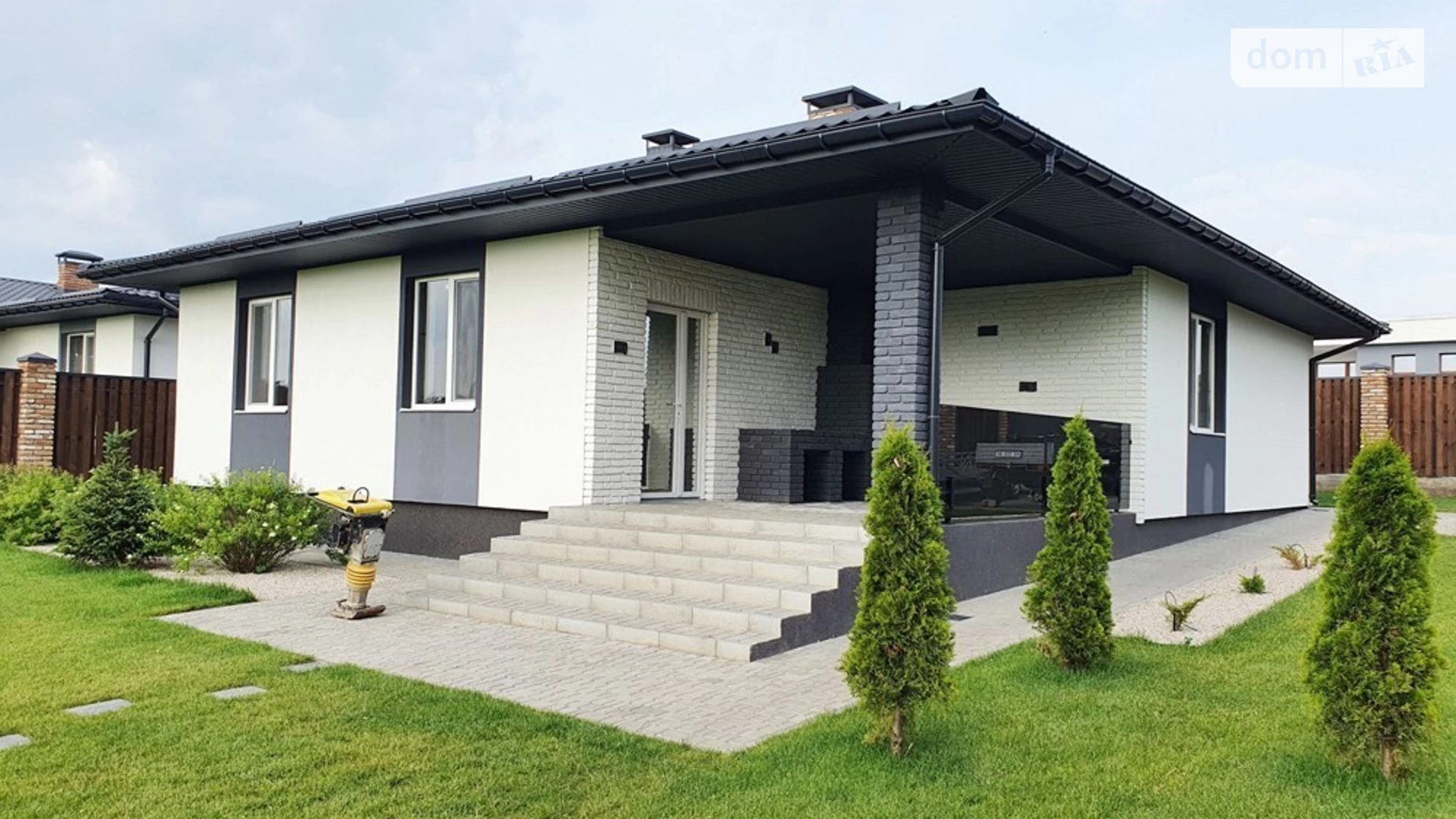 Продається одноповерховий будинок 132 кв. м з верандою, цена: 210000 $ - фото 2