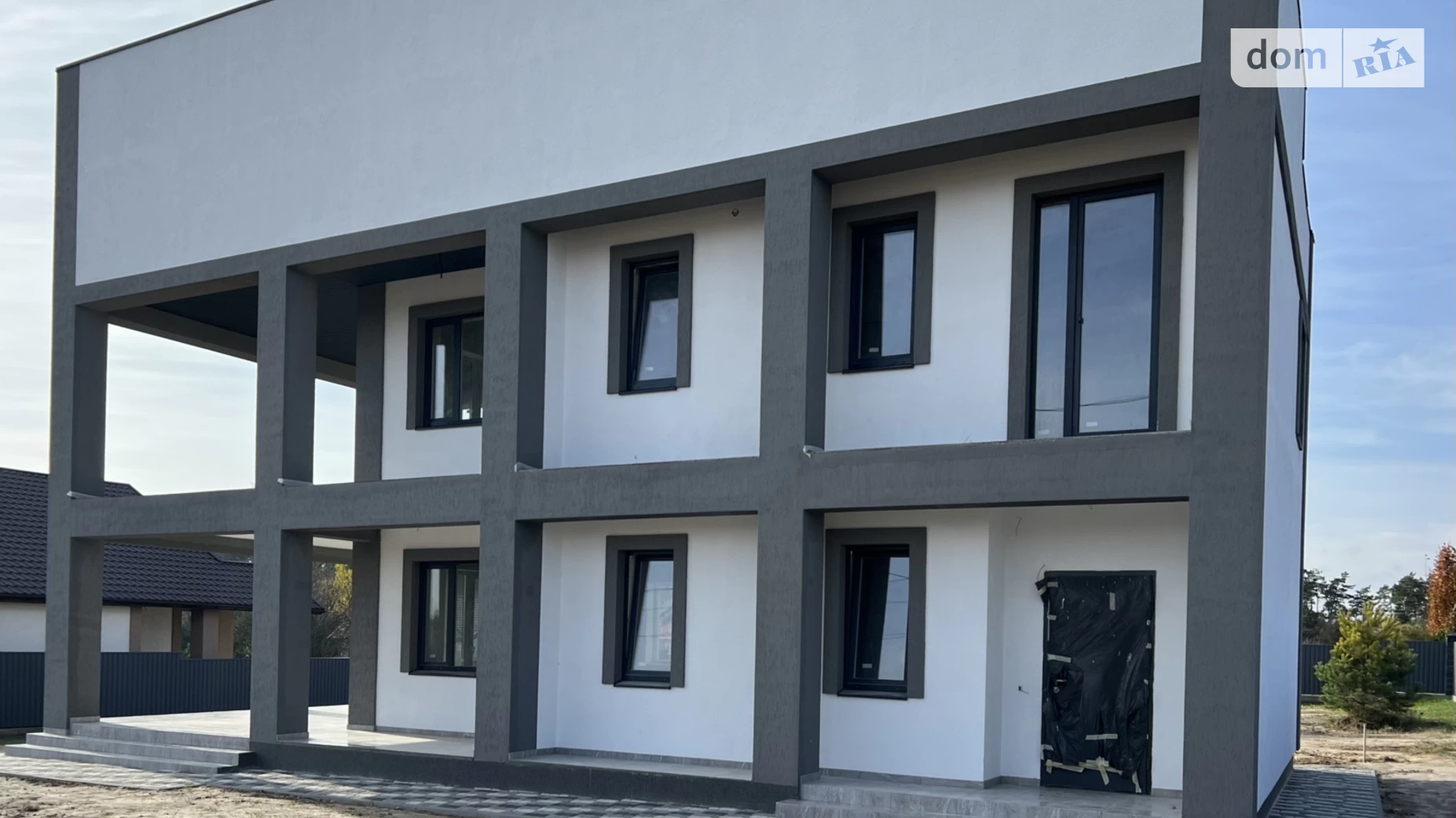 Продается дом на 2 этажа 200 кв. м с подвалом, цена: 130000 $ - фото 3