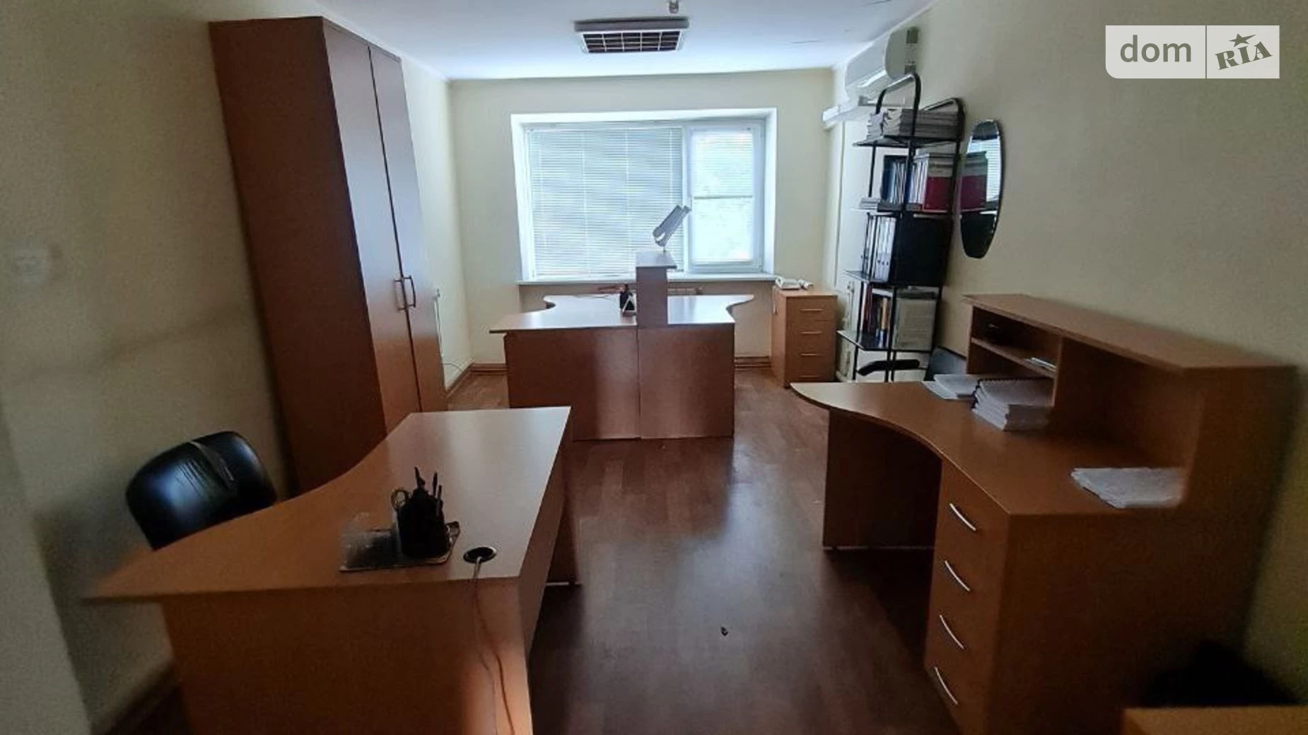 Продается офис 382 кв. м в бизнес-центре, цена: 220000 $ - фото 2