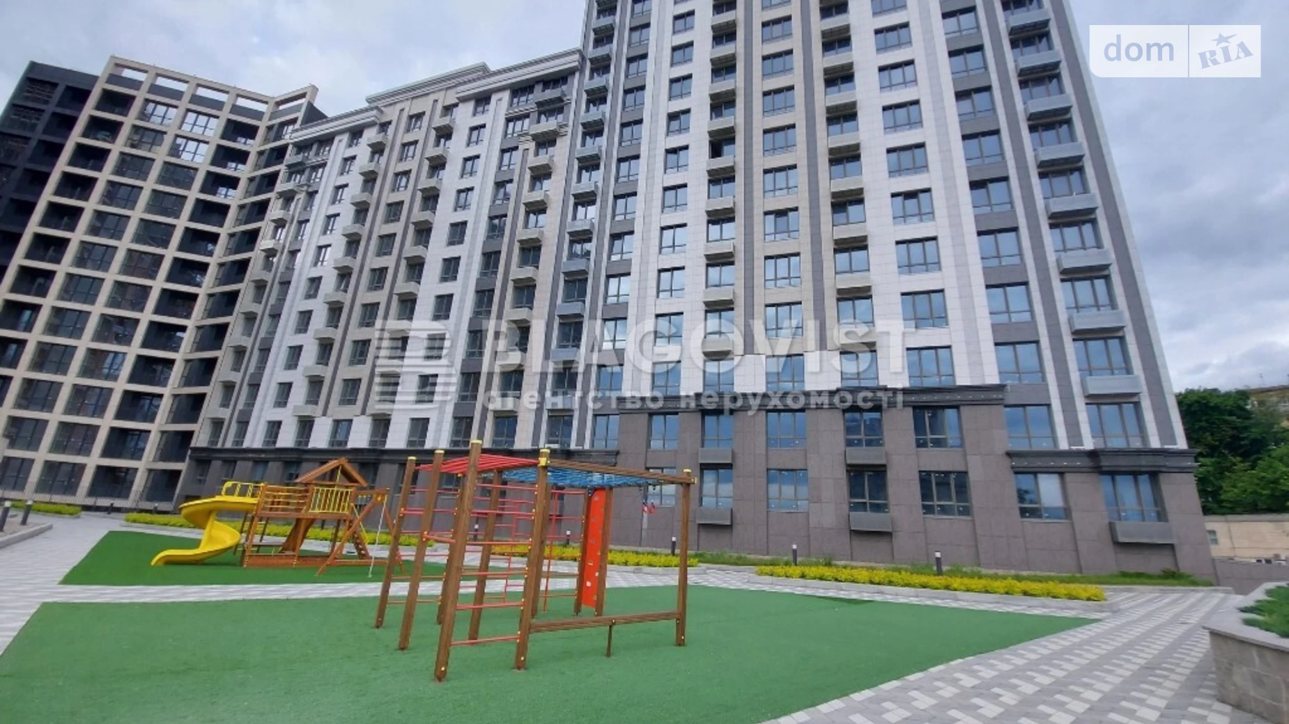 Продается 1-комнатная квартира 53 кв. м в Киеве, Крепостной(Тверской) туп., 7Б