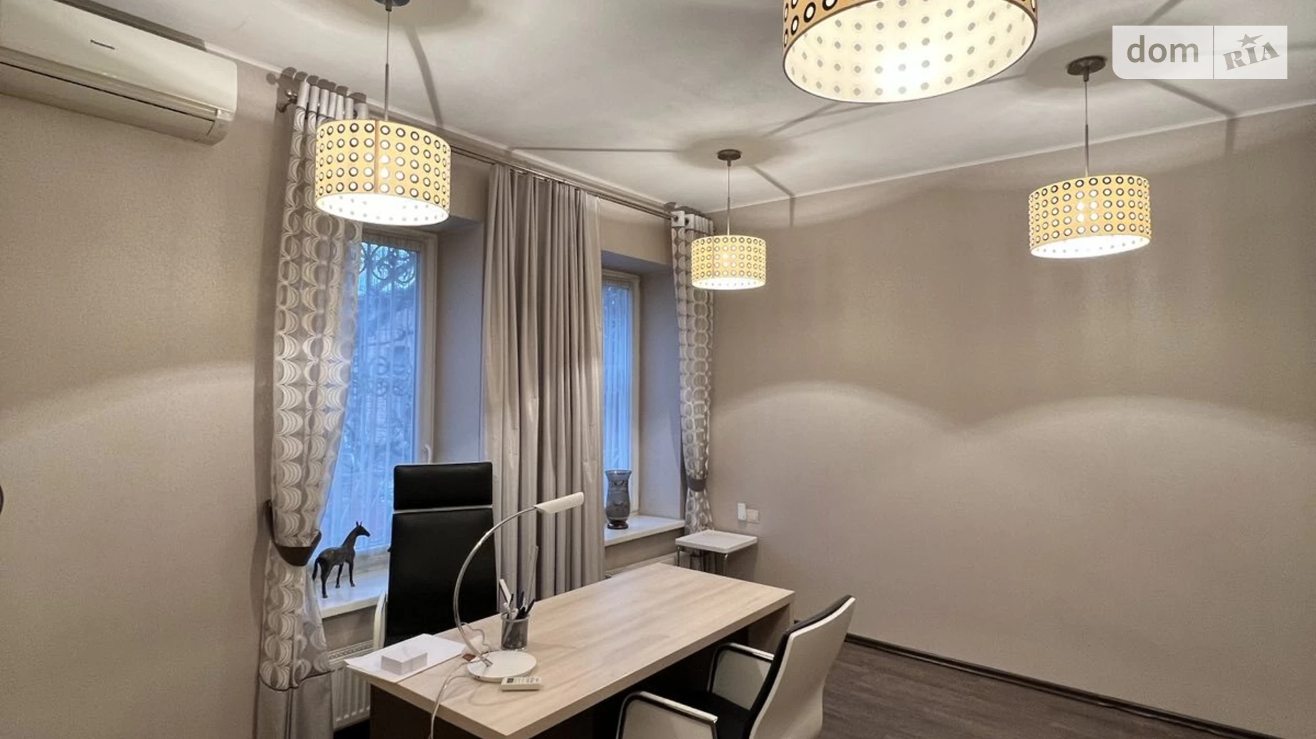 Продается 2-комнатная квартира 58 кв. м в Харькове, ул. Полтавский Шлях, 65