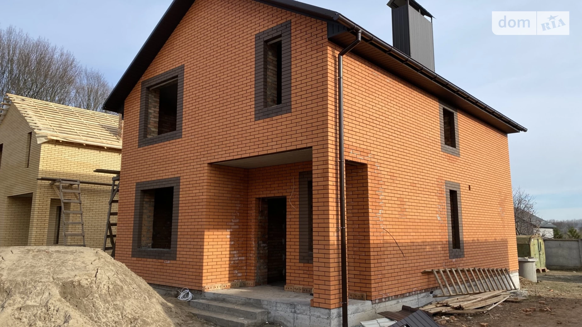 Продается дом на 2 этажа 125 кв. м с садом, цена: 96000 $ - фото 2