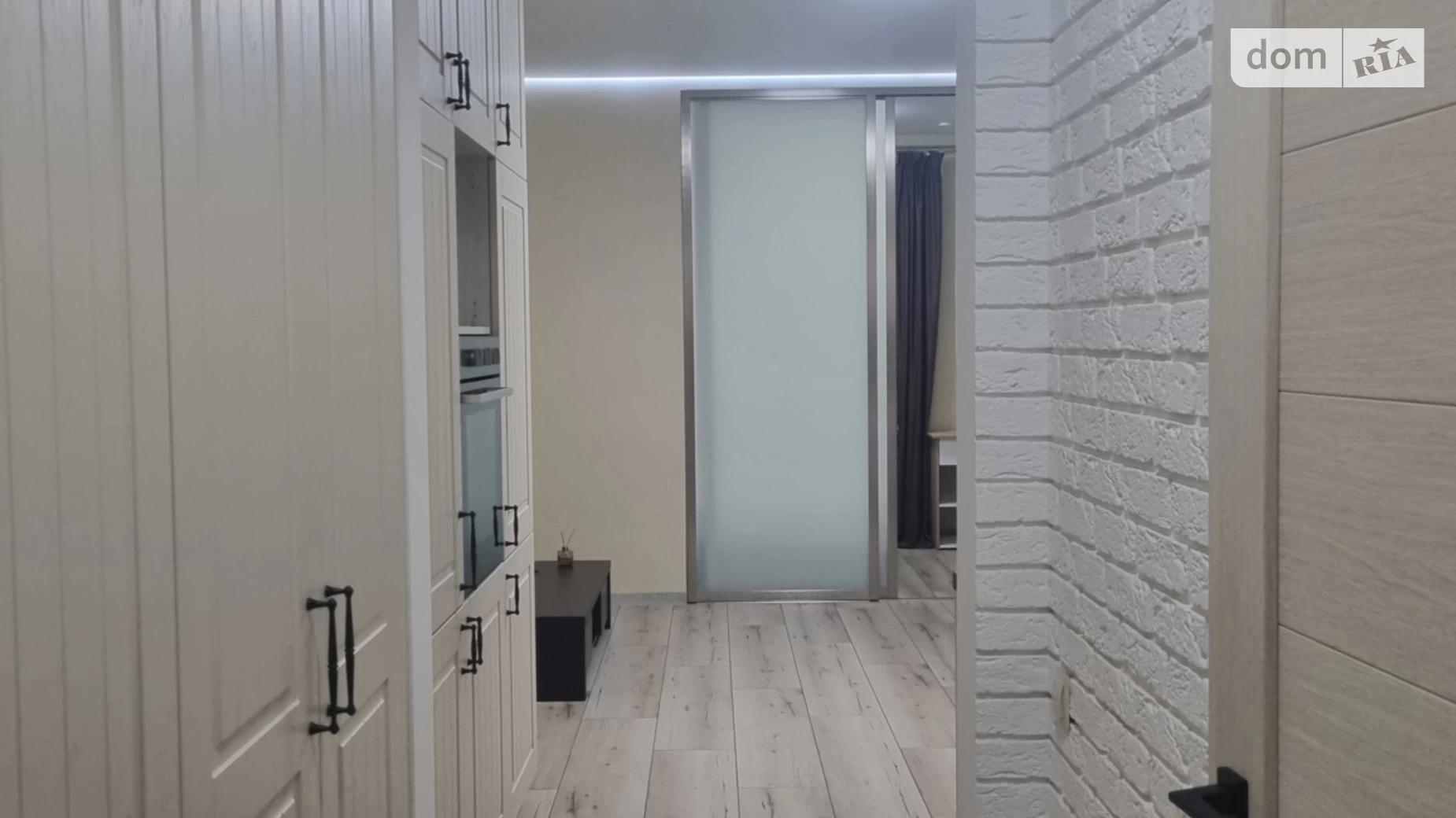 Продается 1-комнатная квартира 38 кв. м в Киеве, ул. Михаила Максимовича, 24Б