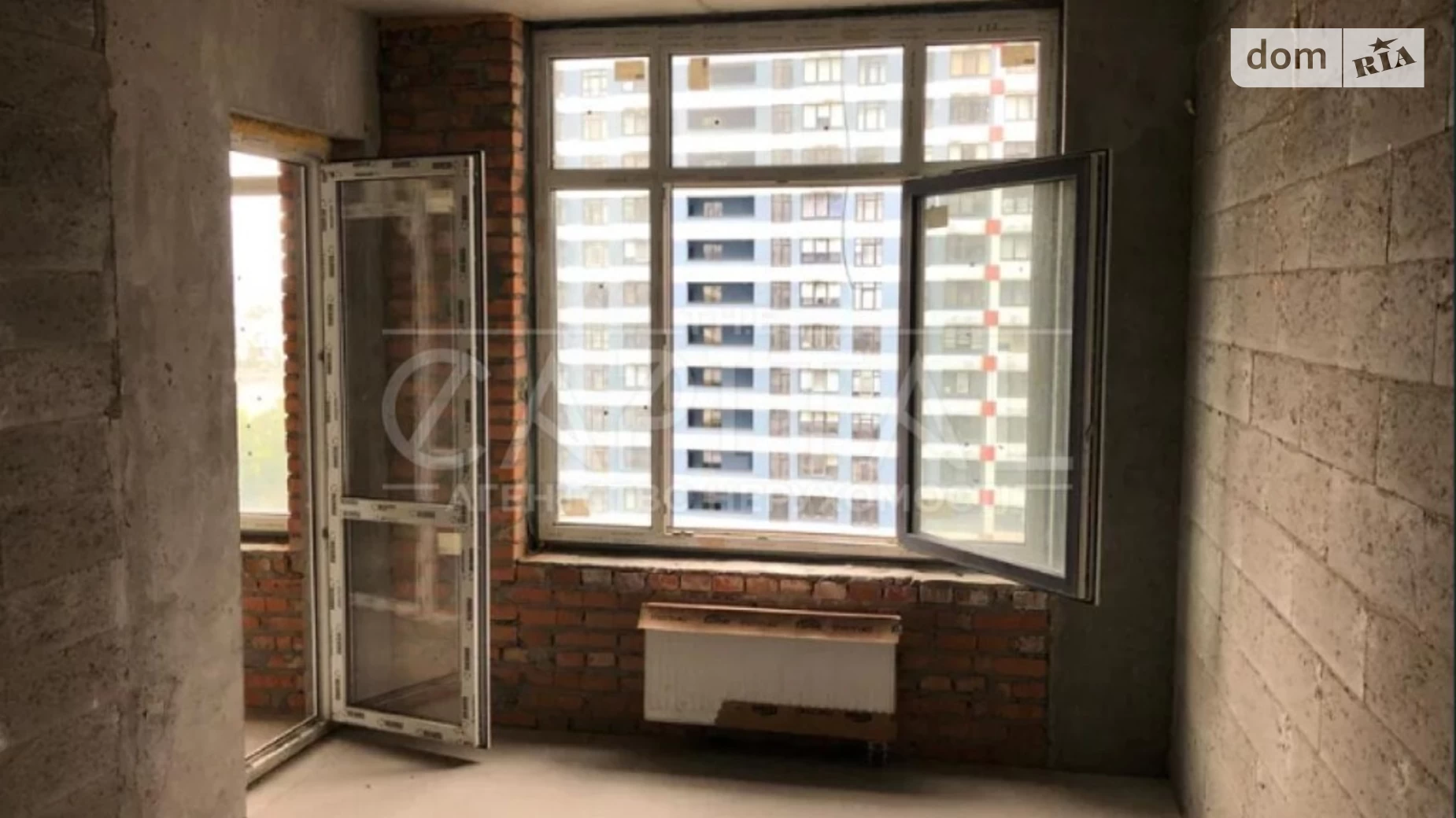 Продается 3-комнатная квартира 88 кв. м в Киеве, ул. Евгения Сверстюка, 1А