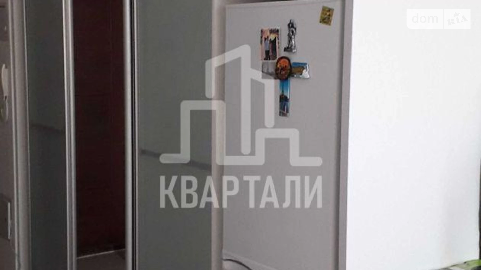 Продается 1-комнатная квартира 21.6 кв. м в Киеве, просп. Соборности, 17