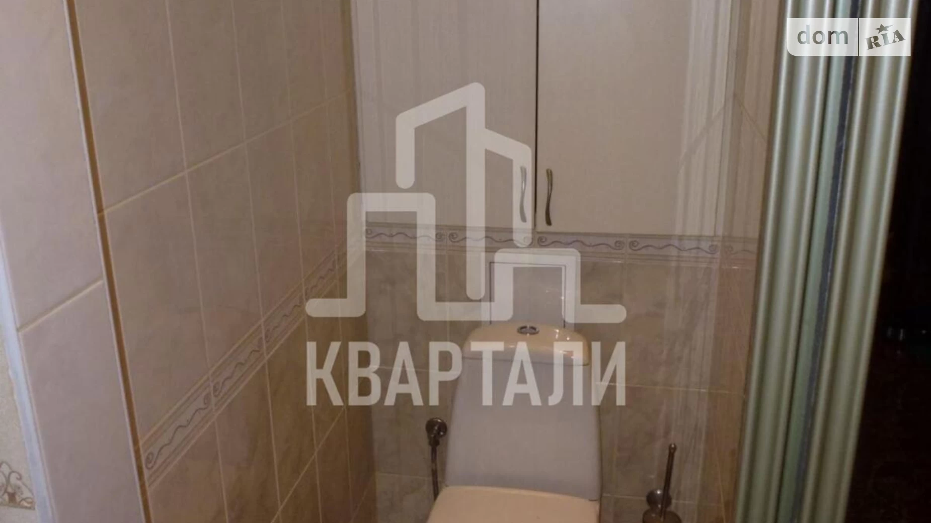 Продается 2-комнатная квартира 53.5 кв. м в Киеве, ул. Деревлянская(Якира), 2/6