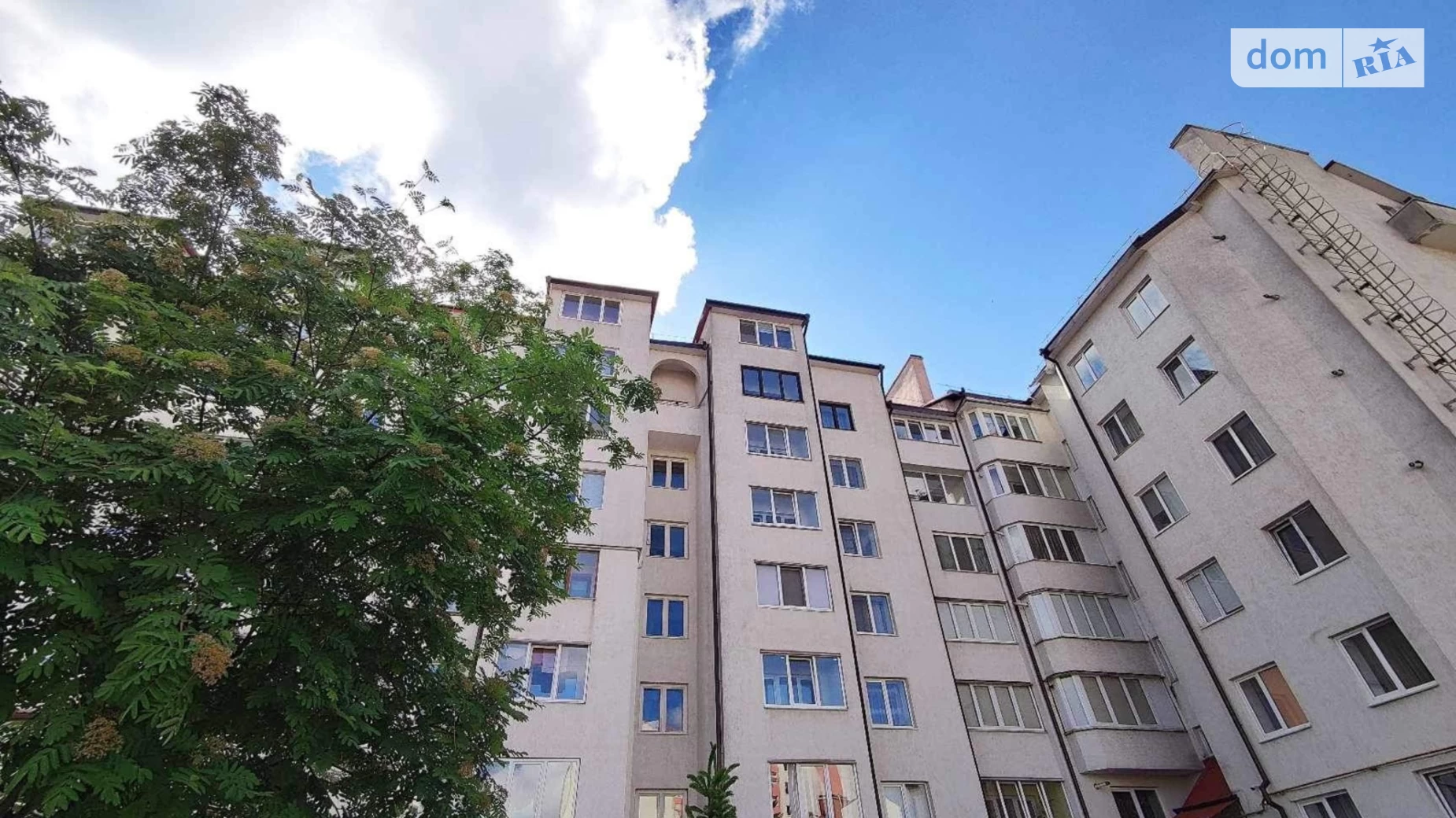 3-комнатная квартира 101 кв. м в Тернополе, ул. Евгения Коновальца