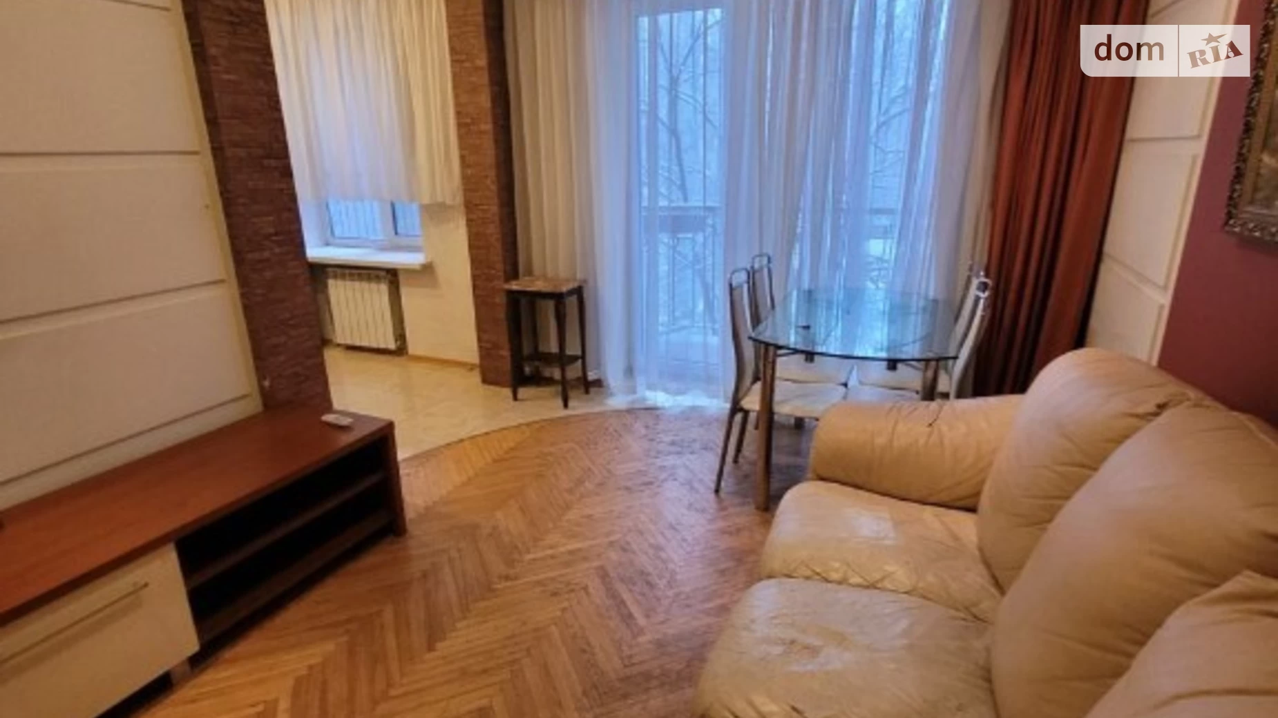 Продается 3-комнатная квартира 49 кв. м в Киеве, ул. Большая Васильковская, 114