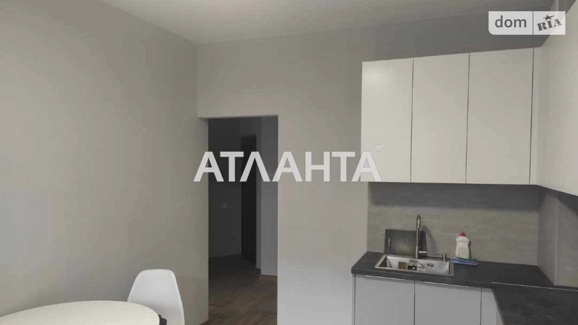 Продается 1-комнатная квартира 42 кв. м в Одессе, ул. Новосельского, 19А - фото 3