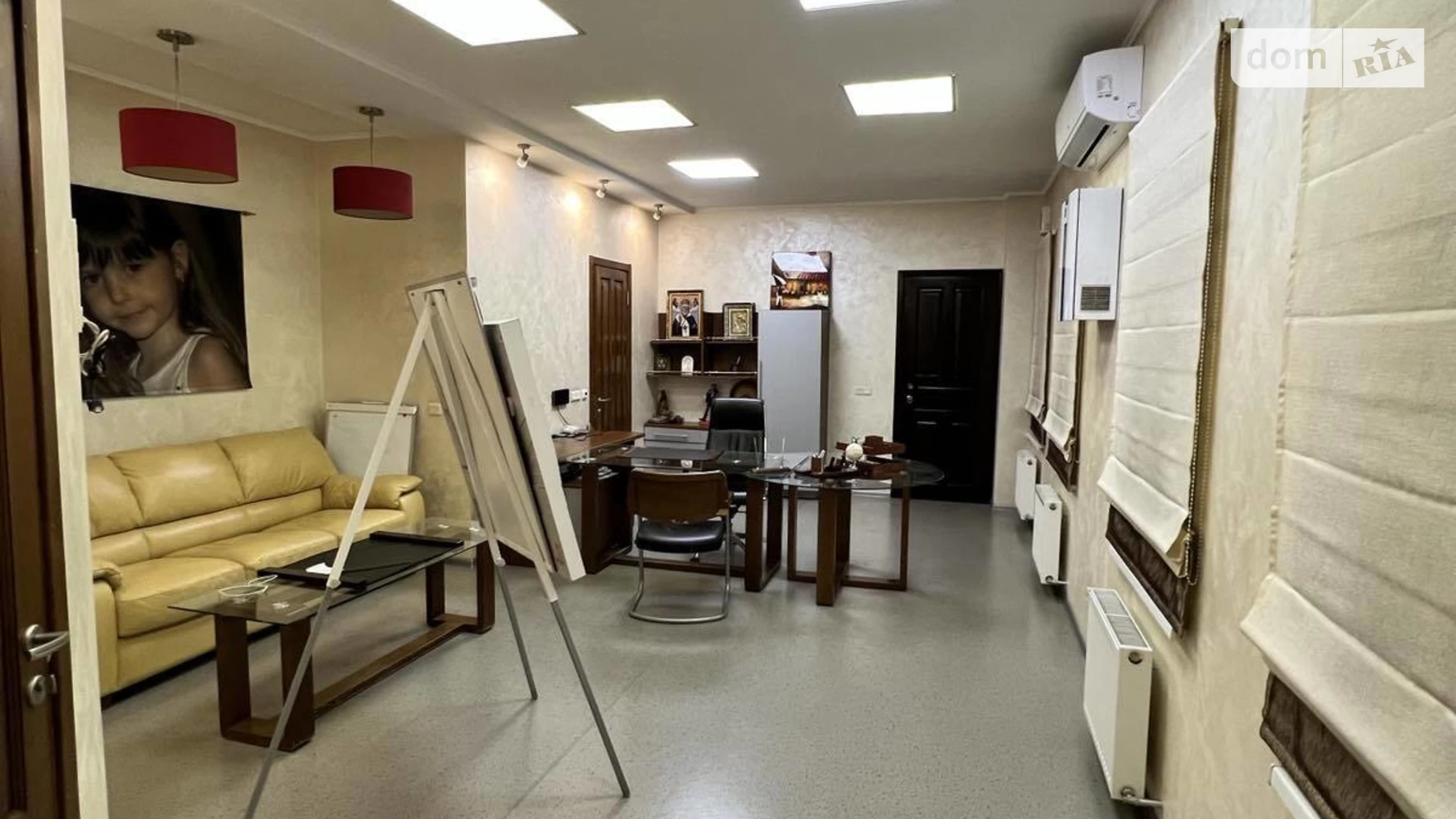 Продается офис 68 кв. м в бизнес-центре, цена: 35000 $ - фото 2
