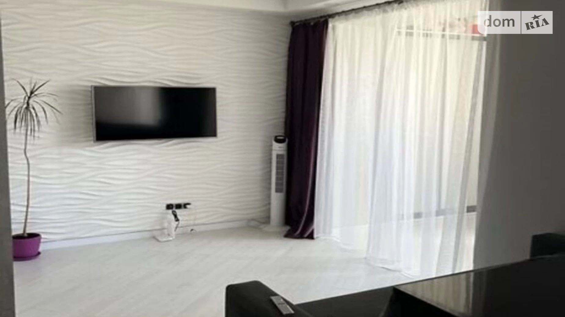 Продается 1-комнатная квартира 45 кв. м в Хмельницком, ул. Кармелюка - фото 2