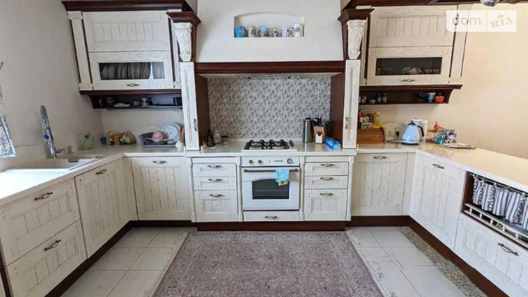 Продается дом на 3 этажа 394.1 кв. м с участком, цена: 450000 $ - фото 4