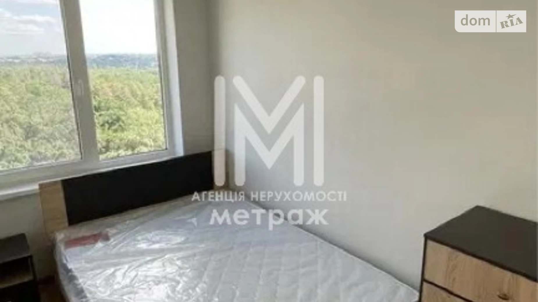 Продається 1-кімнатна квартира 37.5 кв. м у Новосілках, вул. Лісова, 1А