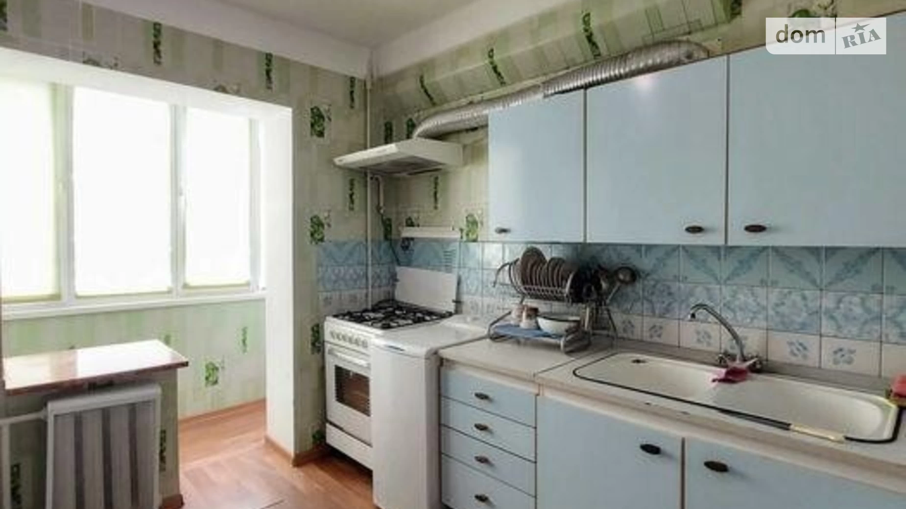 Продается 1-комнатная квартира 42 кв. м в Киеве, ул. Васильковская, 2