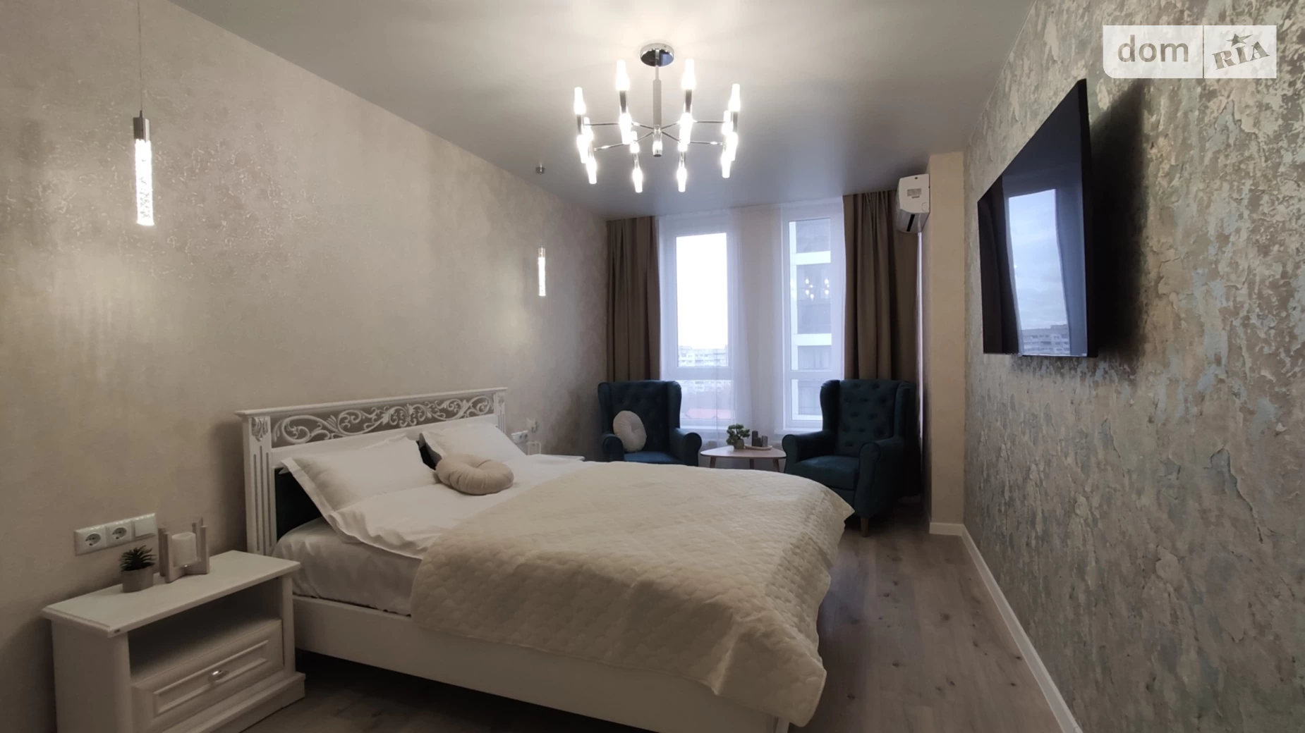 Продается 1-комнатная квартира 44.8 кв. м в Виннице, ул. 600-летия, 3Г